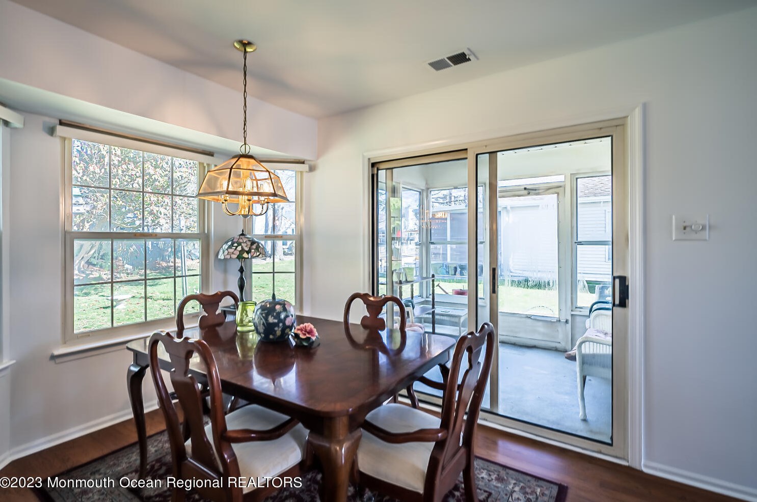 220 Mohican Ln, Tuckerton NJ  08087-1337 exterior