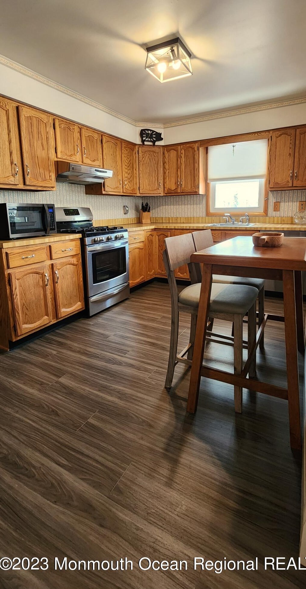 18 Dupont Ct, Toms River, NJ 08757-5658