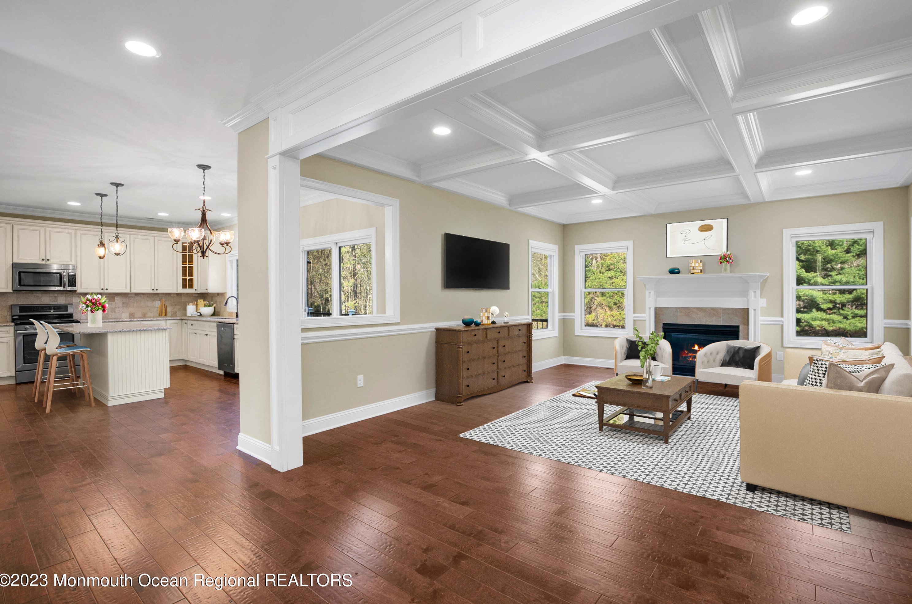 3 Iroquois Ct, Vanderburg, NJ 07722