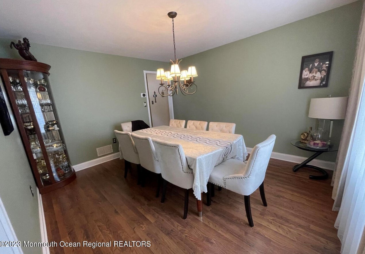 16 William Dr, Wall Township NJ  07731-8833 exterior