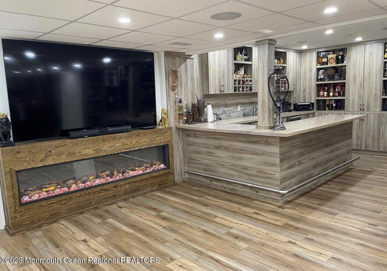 16 William Dr, Wall Township NJ  07731-8833 exterior