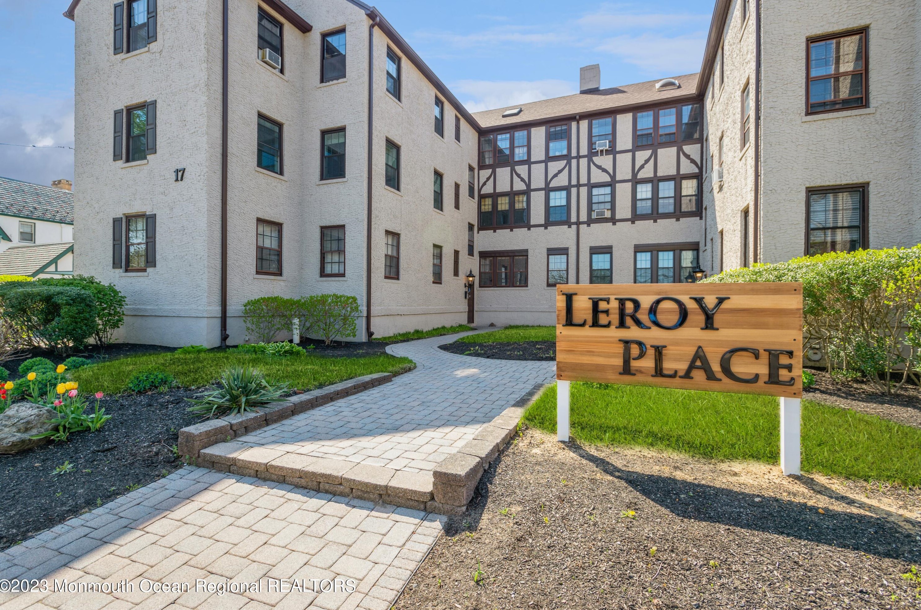 17 Leroy Pl #2c, Tinton Falls, NJ 07701