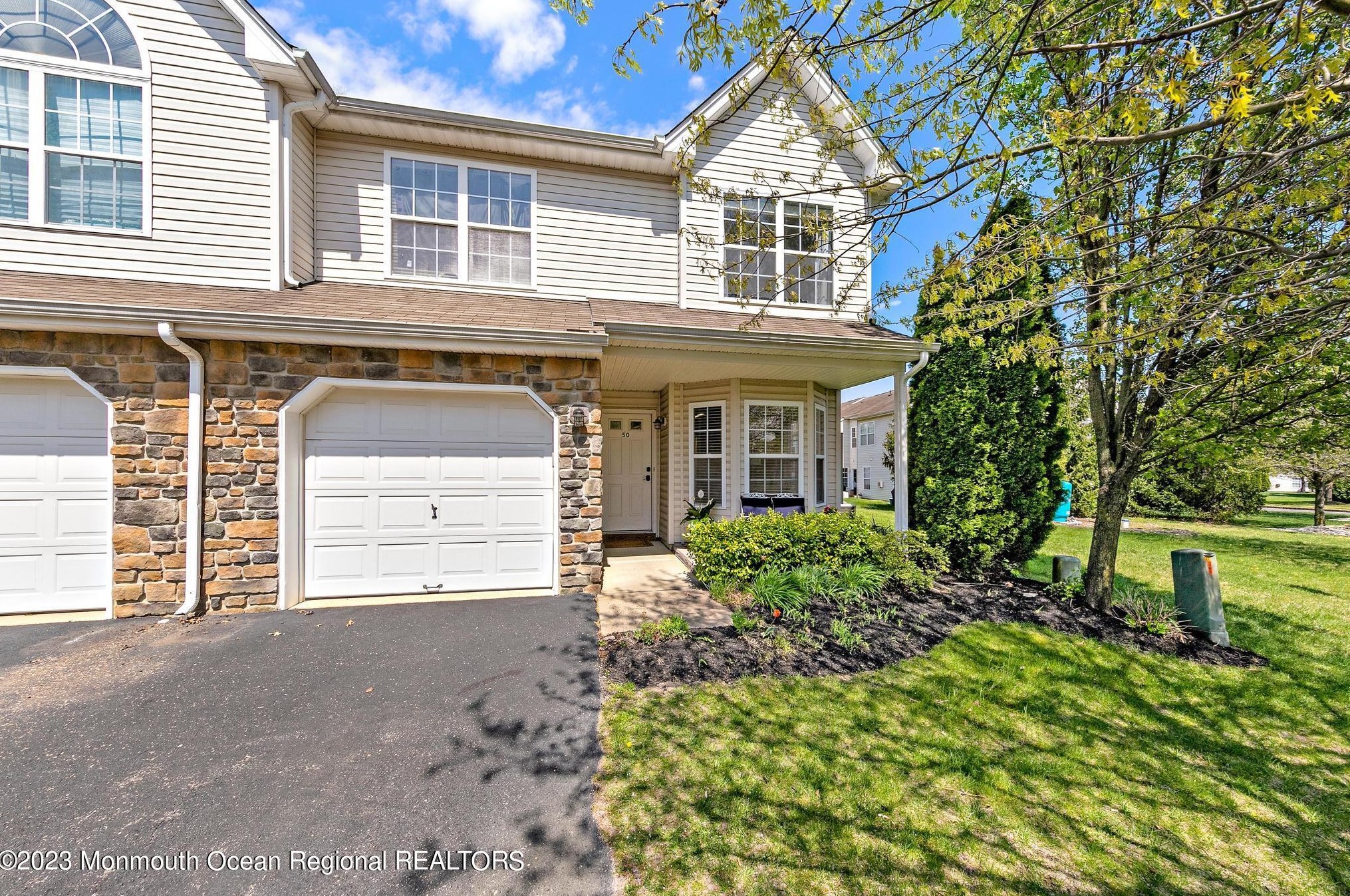 50 Hawthorne Dr, Wall Township, NJ 07753