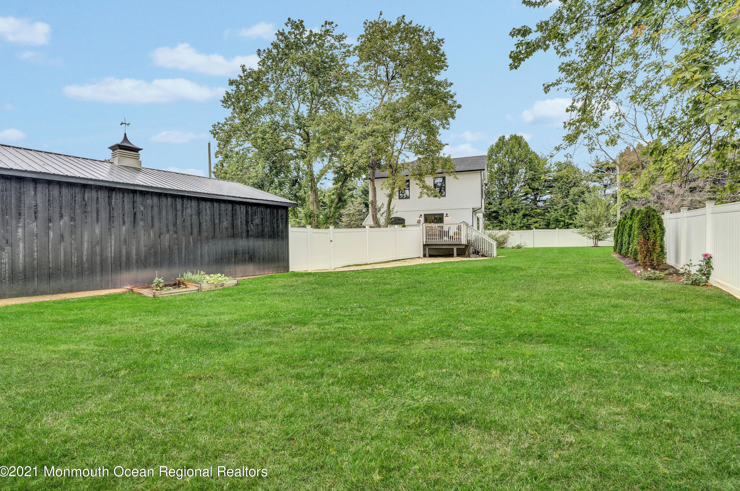 68 Crine Rd, Vanderburg NJ  07722-1409 exterior