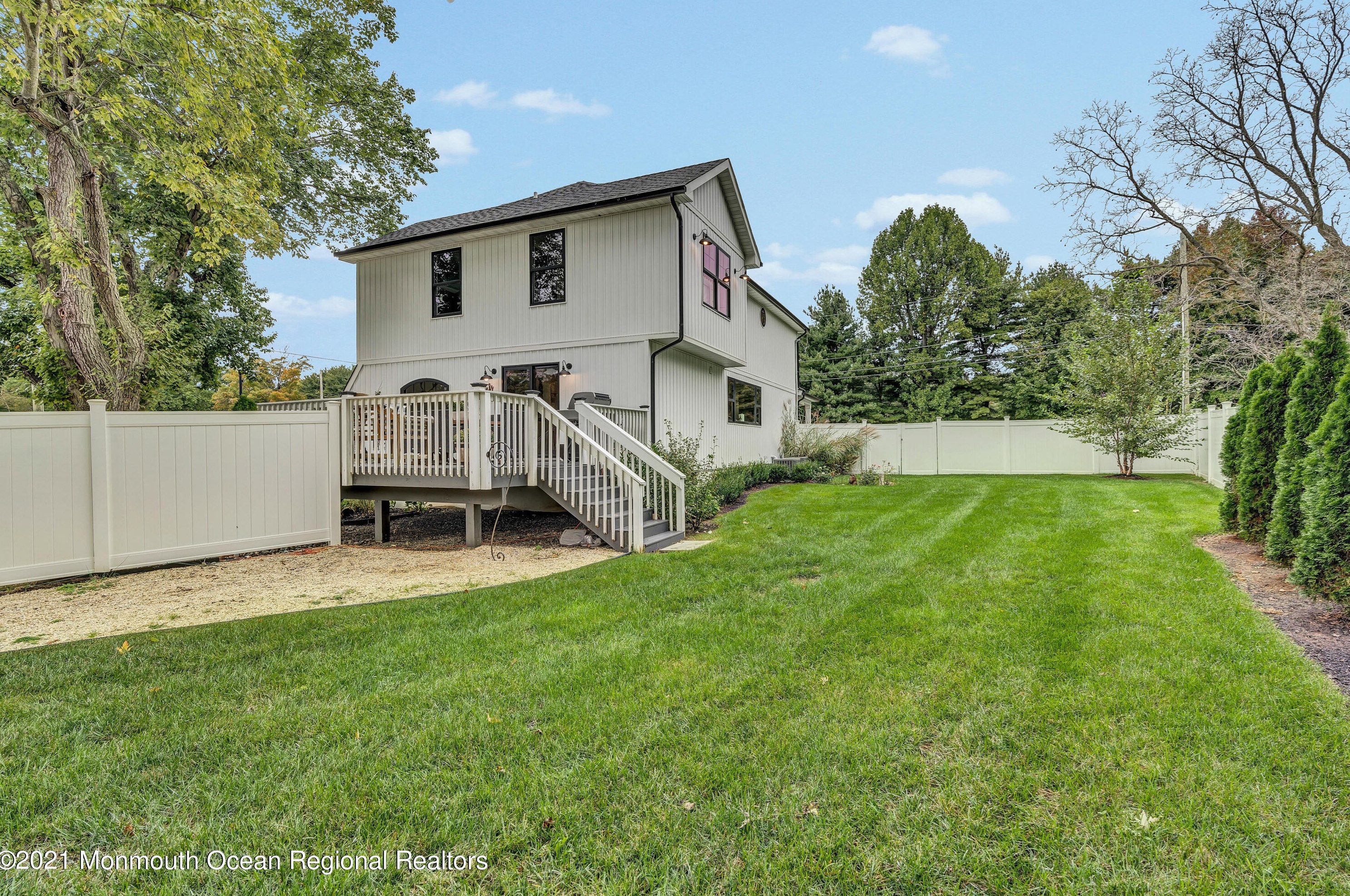 68 Crine Rd, Vanderburg NJ  07722-1409 exterior