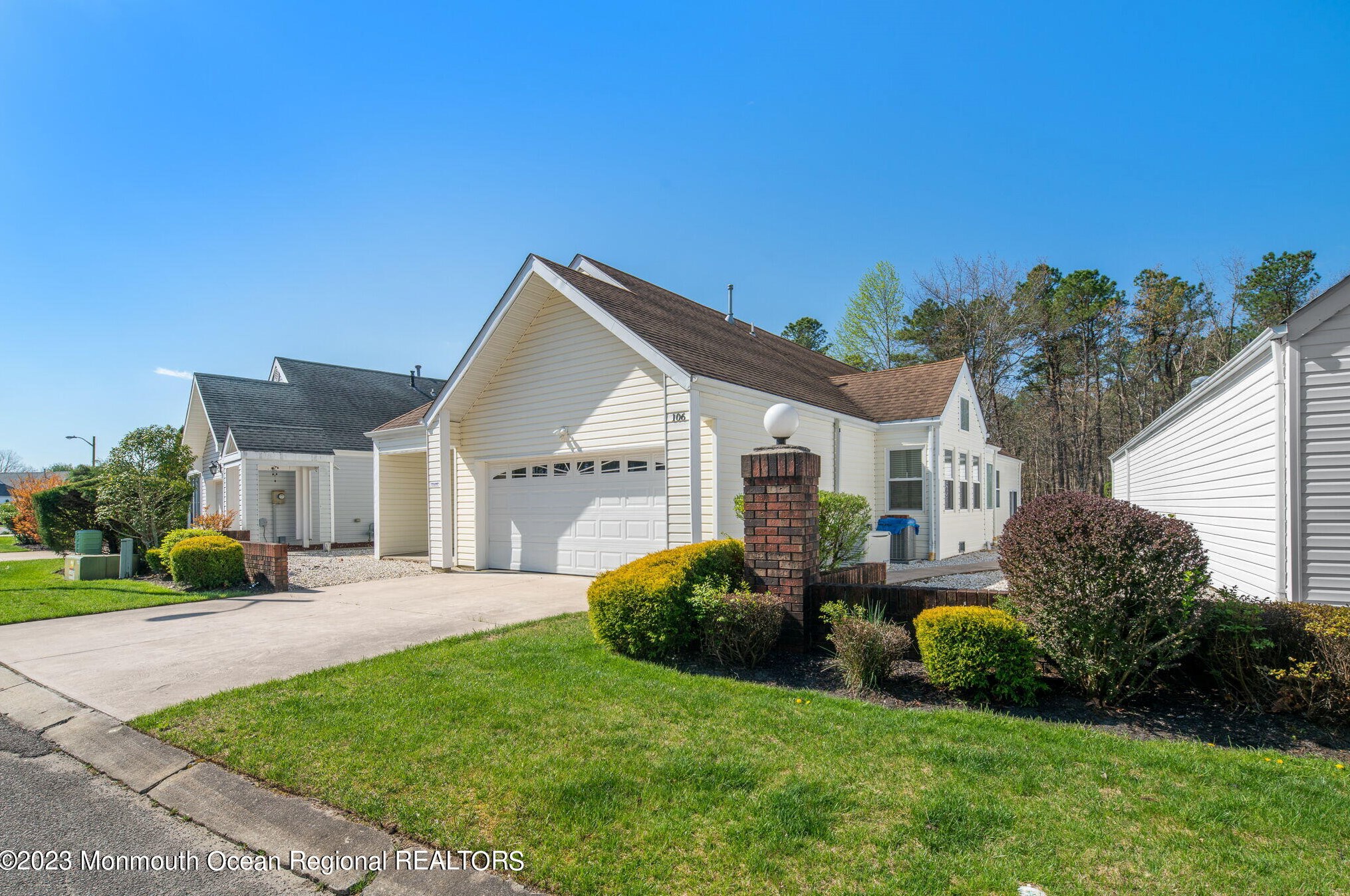 106 Longwood Dr, Cedar Bonnet Island, NJ 08050