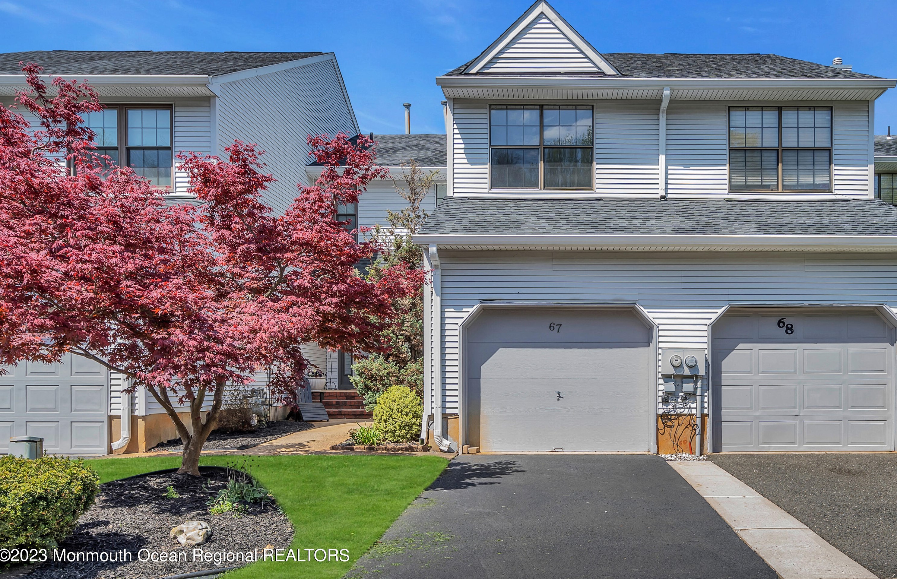 67 Chestnut Way, Millstone Township, NJ 07726-3834