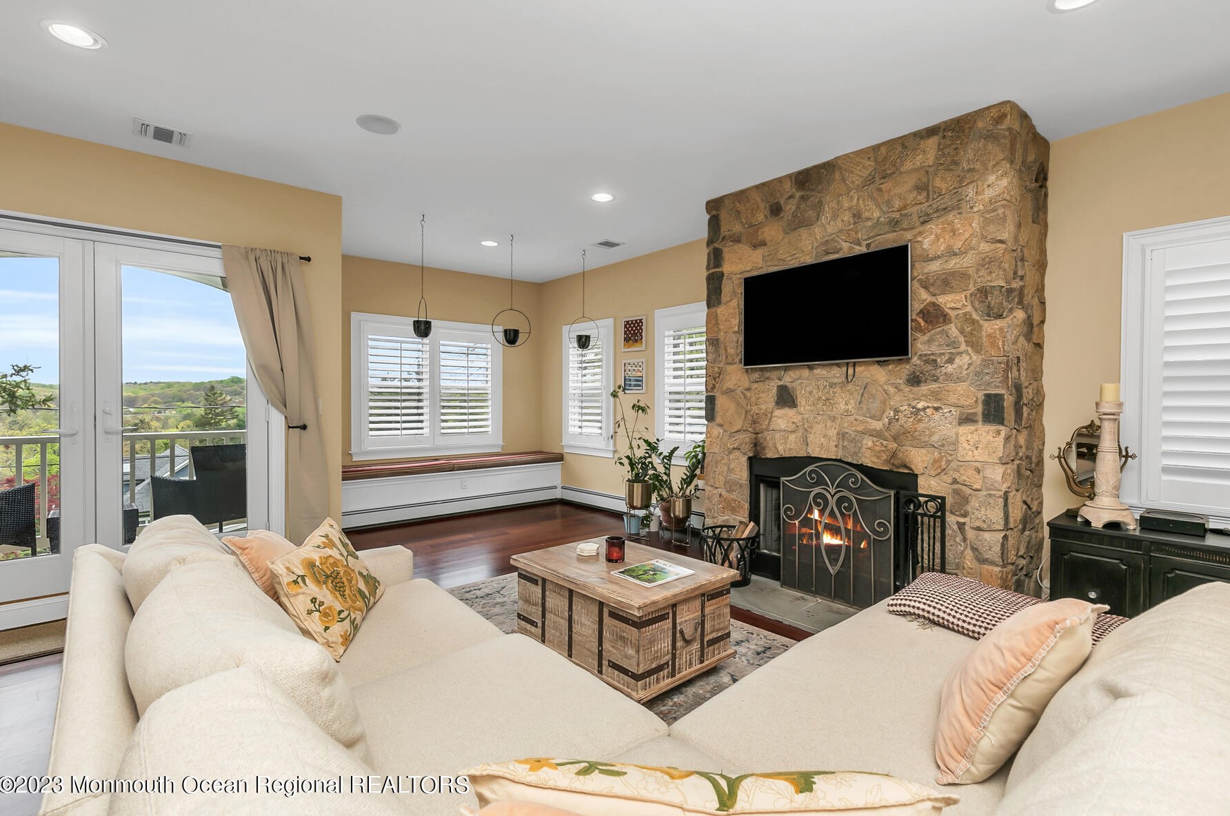 46 Mountainside Ave, Atlantic Highlands, NJ 07716