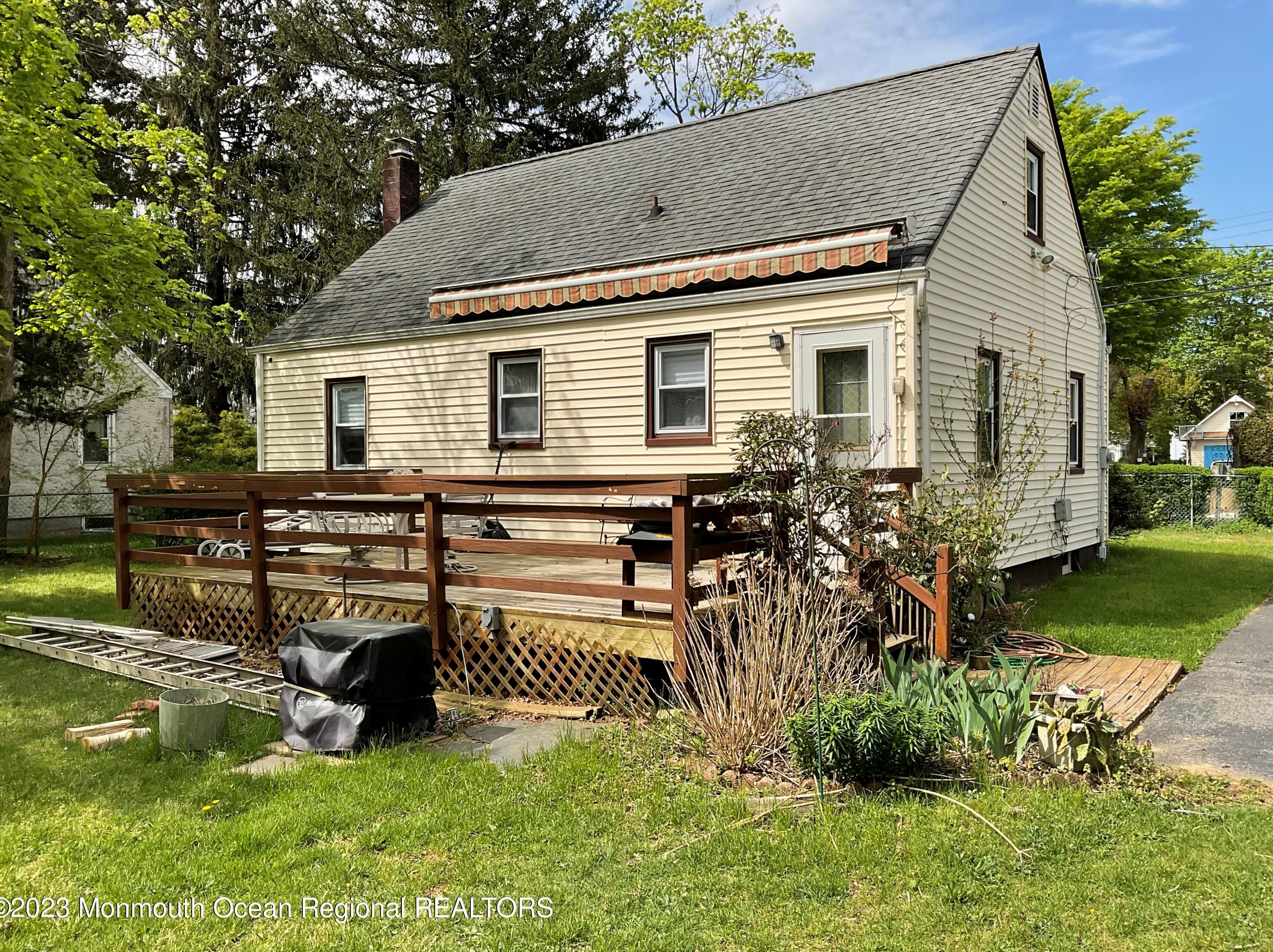 99 William St, Tinton Falls, NJ 07724