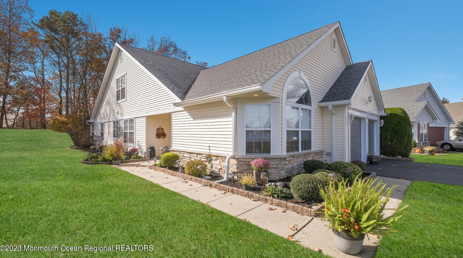 3136 Dillon Ct, Toms River NJ  08755-2317 exterior