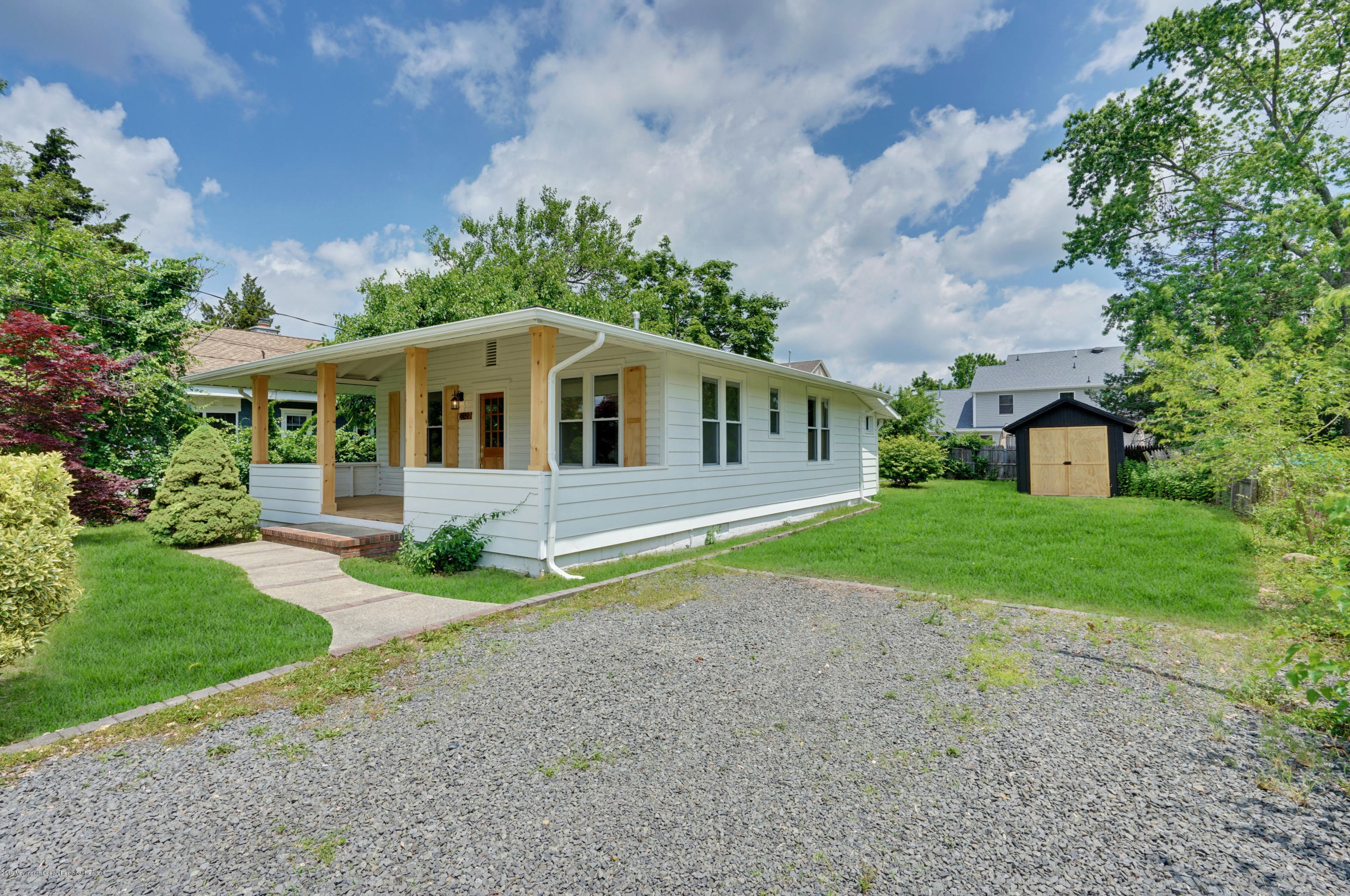 409 Forepeak Ave, Beachwood NJ  08722-4127 exterior