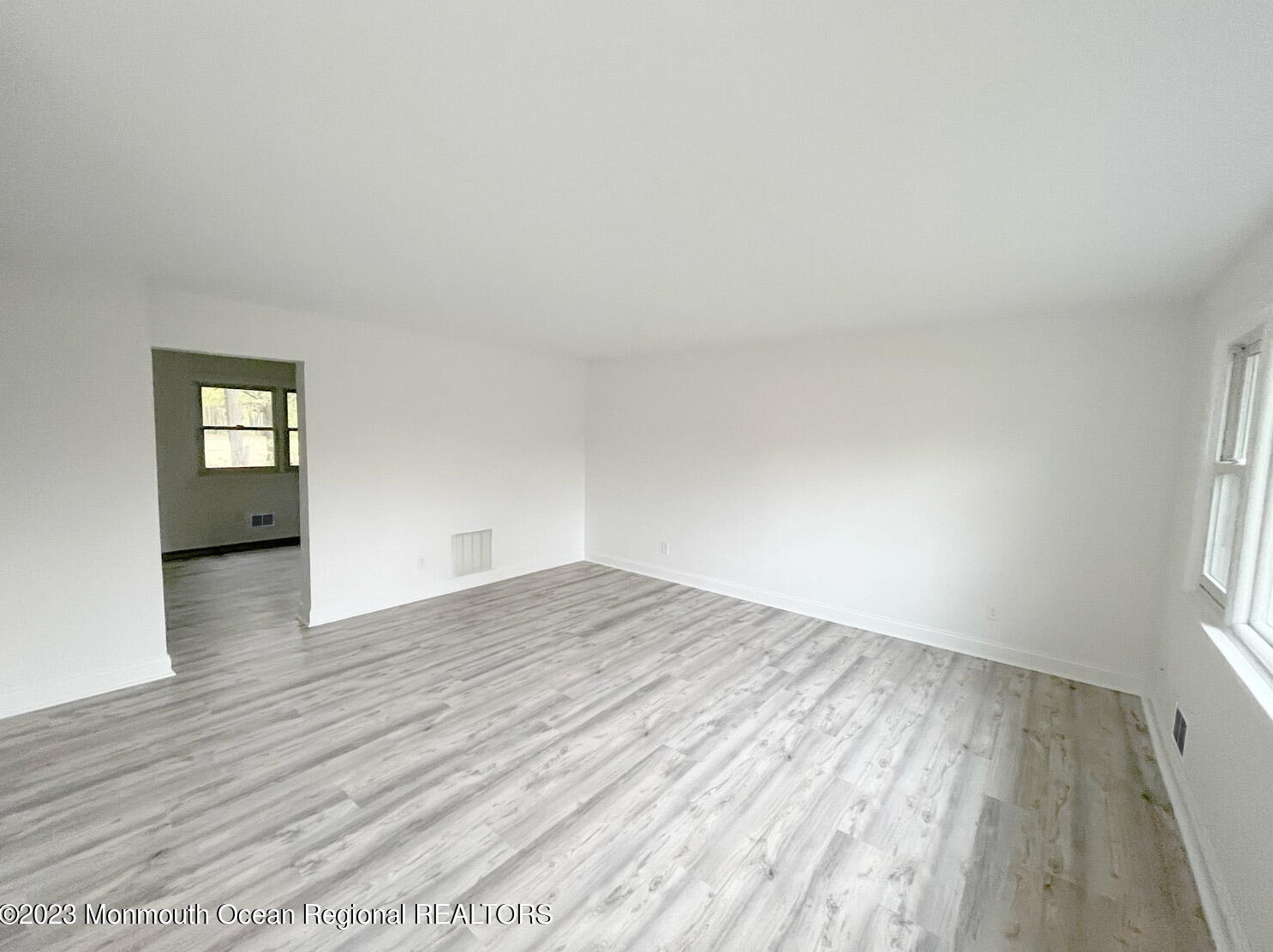 470 Rena Ct, Bricktown, NJ 08724