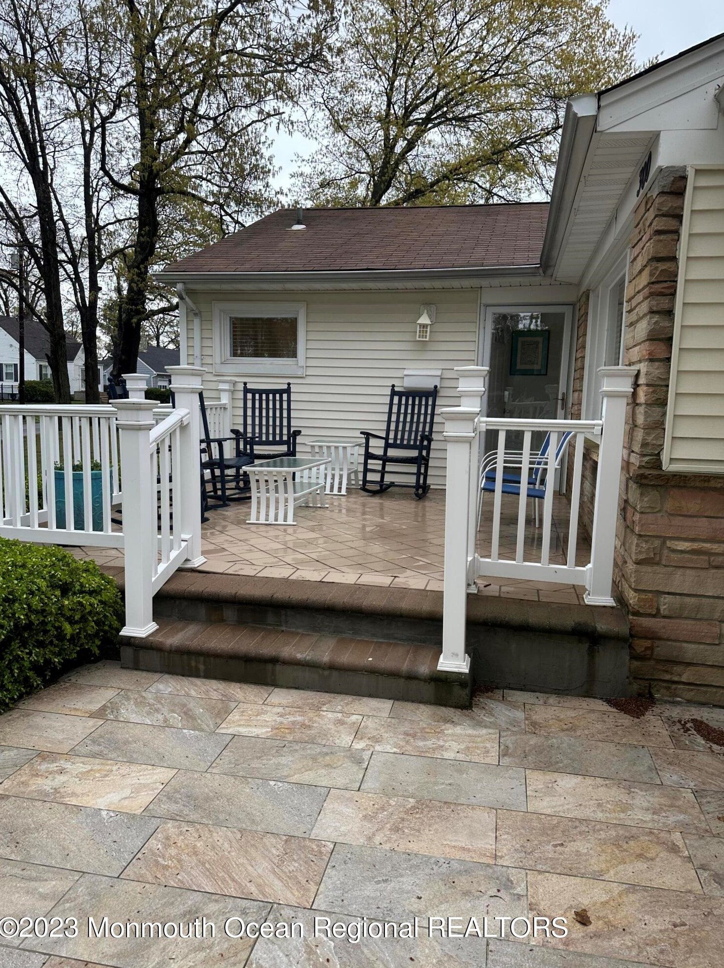 300 Lawrence Ave, Oakhurst, NJ 07755