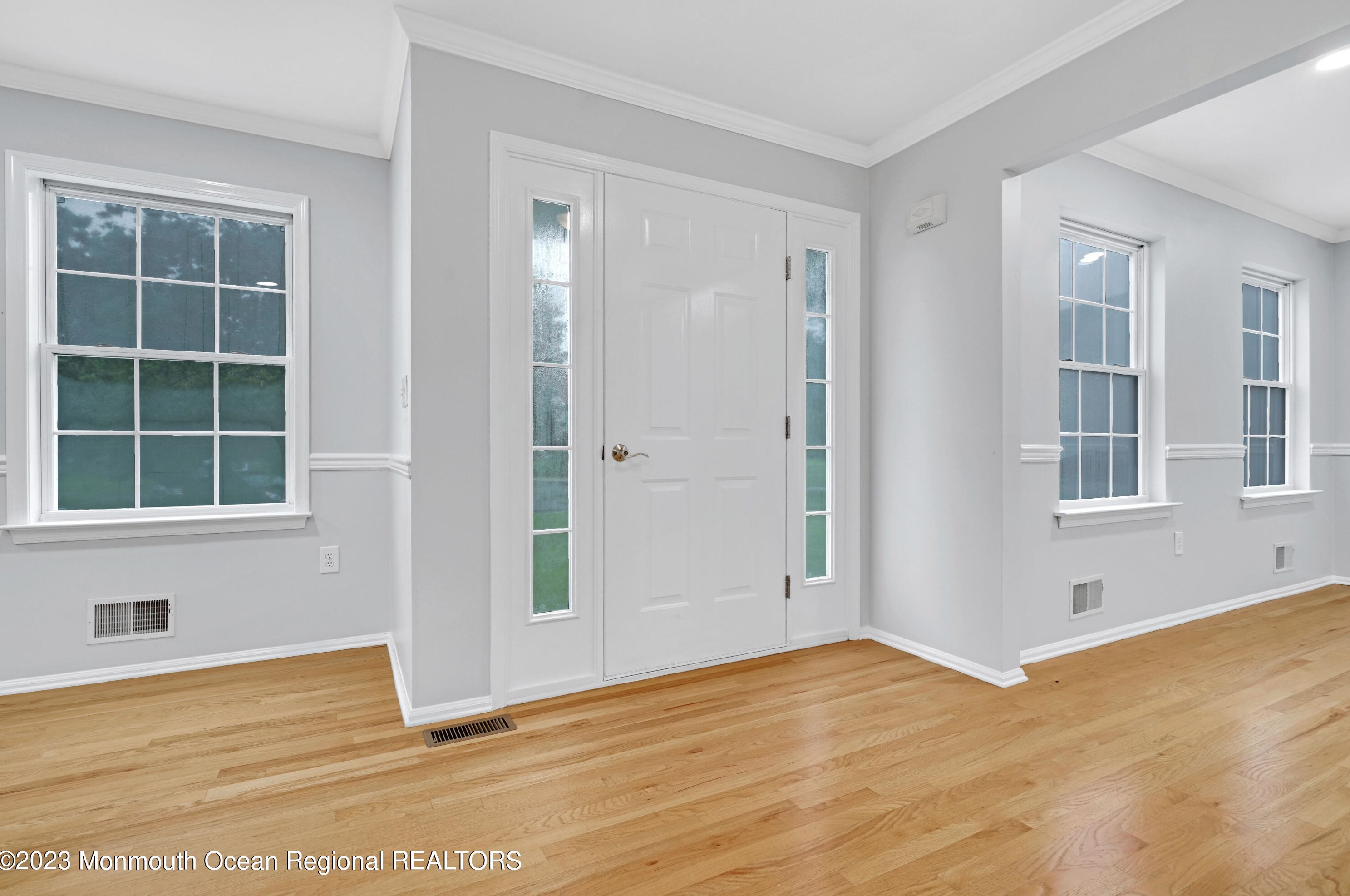 1243 Eagle Ct, Toms River NJ  08755-2207 exterior