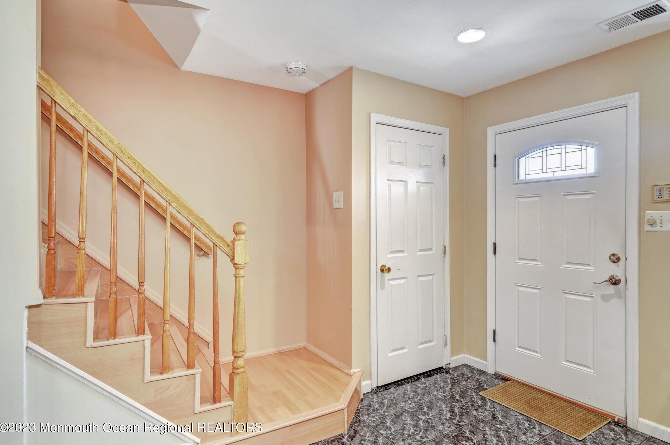 273 Stratford Pl, Morganville, NJ 07751