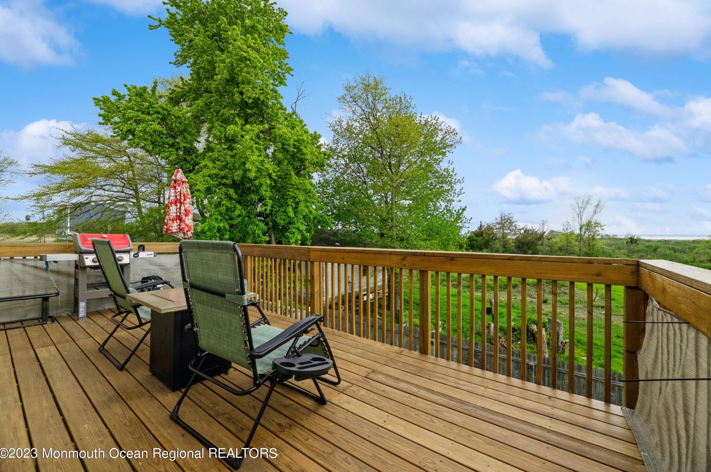 203 Raritan St, Keyport NJ 07735-2656 exterior