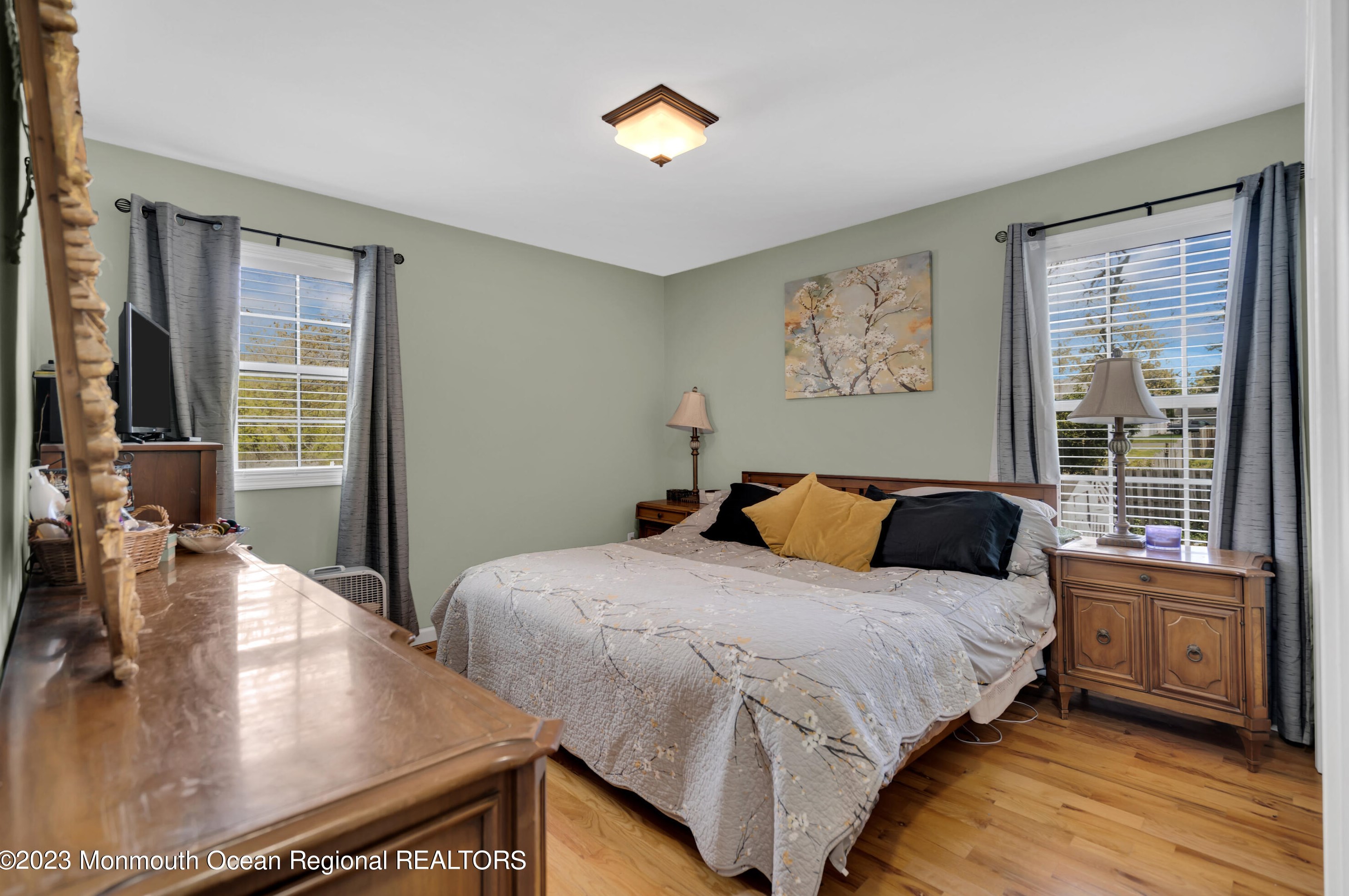 20 East Dr, Toms River NJ  08753-6841 exterior