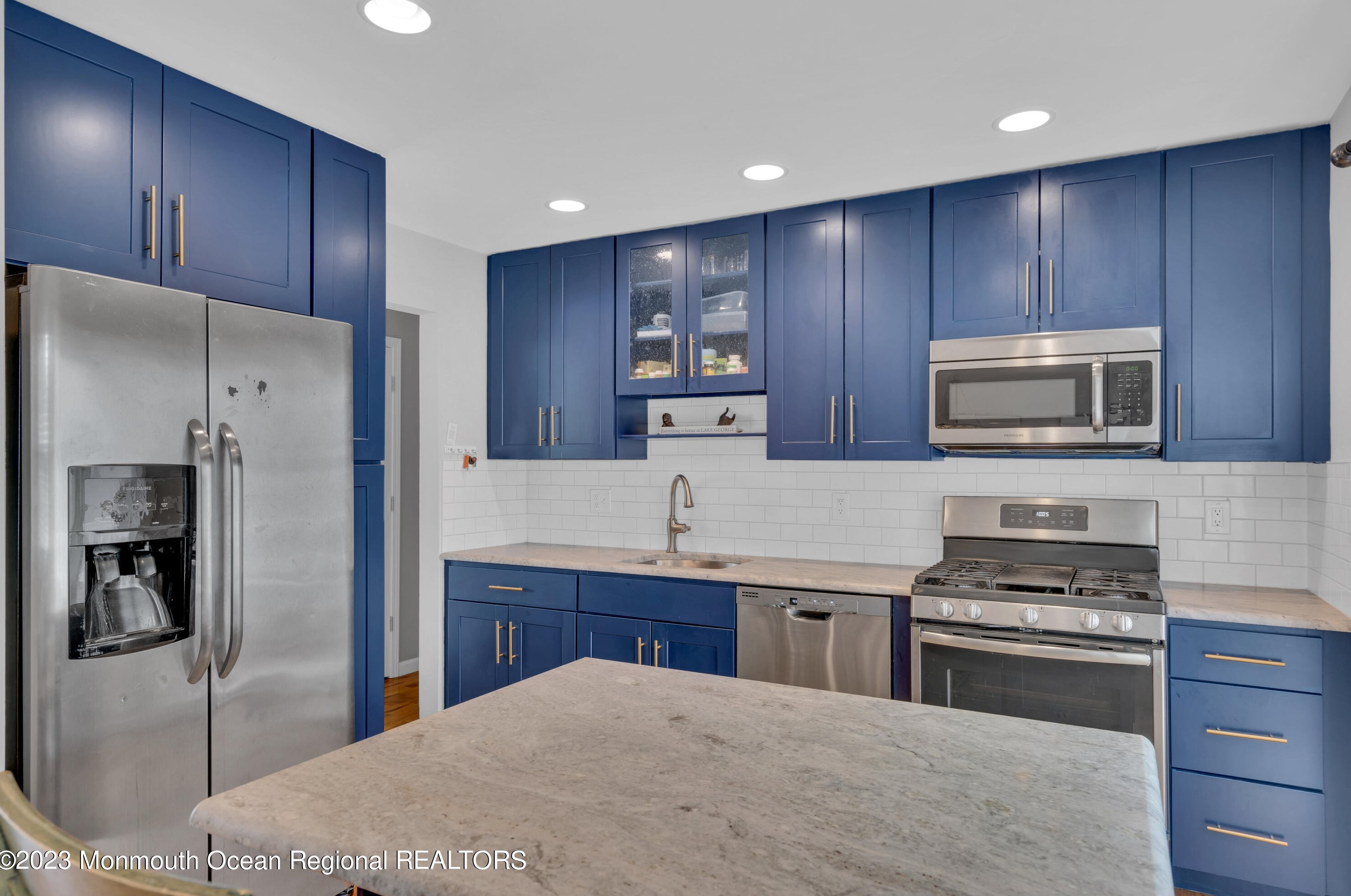 20 East Dr, Toms River NJ  08753-6841 exterior