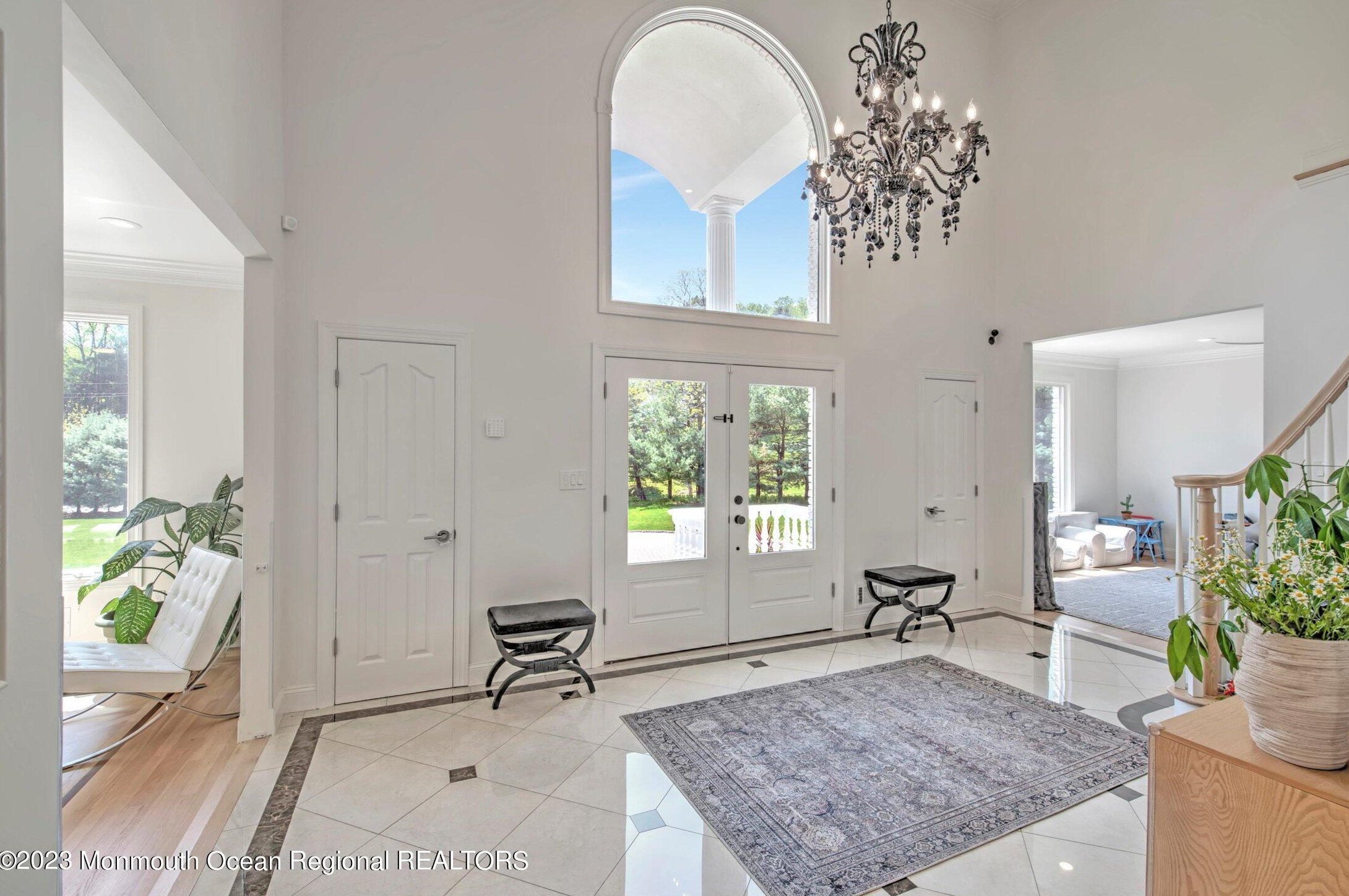 5 Oakwood Ct, Holmdel Village, NJ 07733