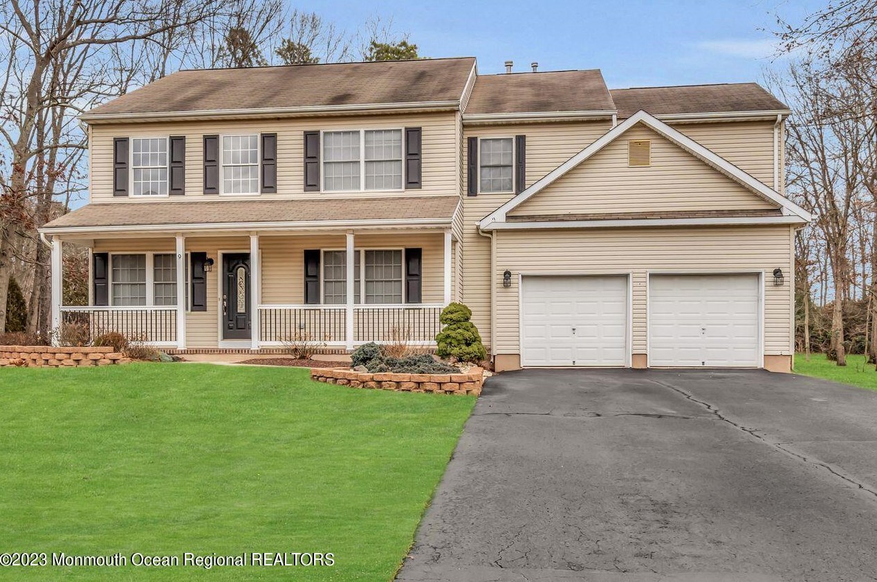 9 Dolphin Ct, Jackson Twp, NJ 08527