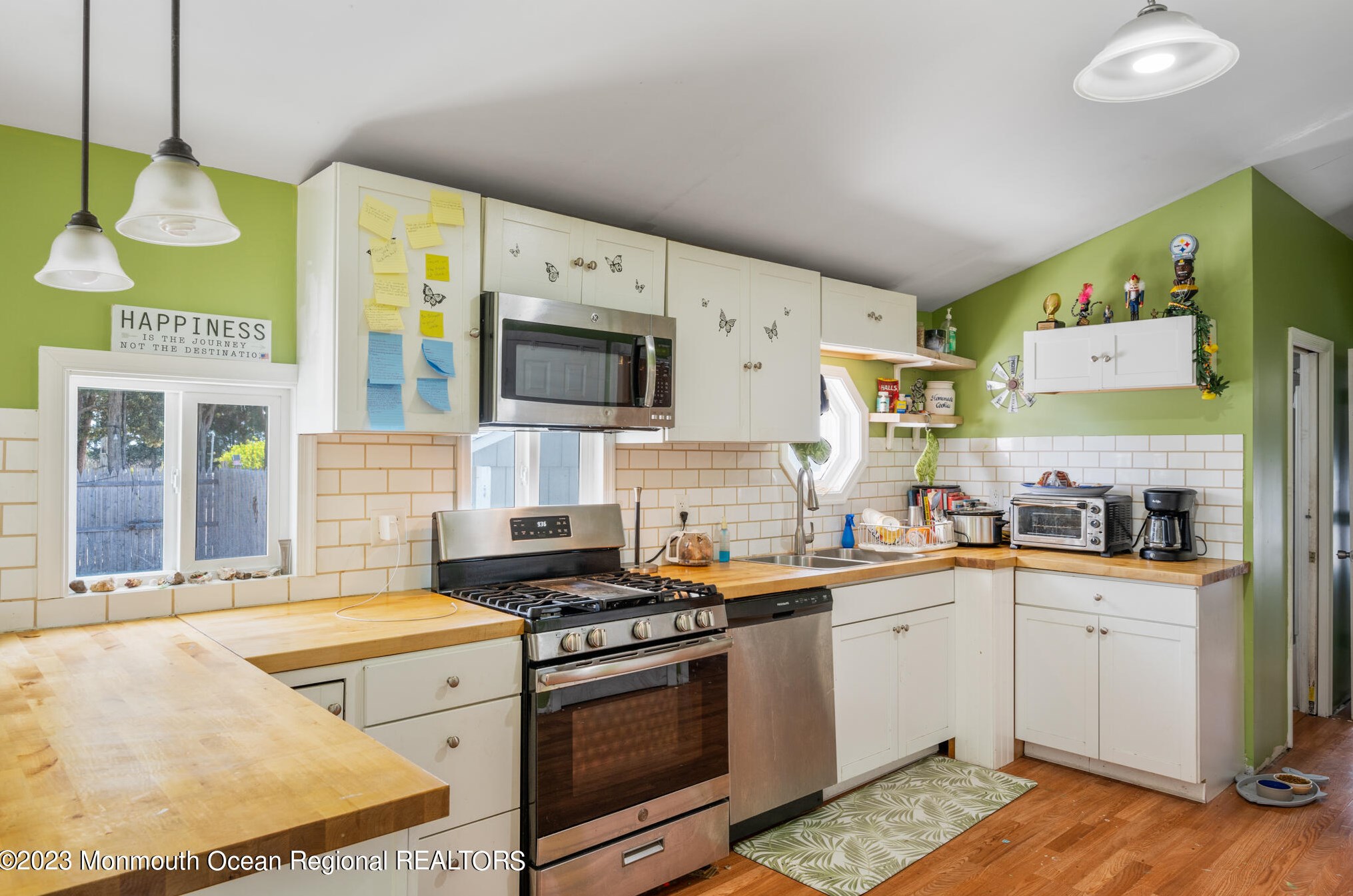 134 Bass Rd, Tuckerton NJ  08087-2403 exterior