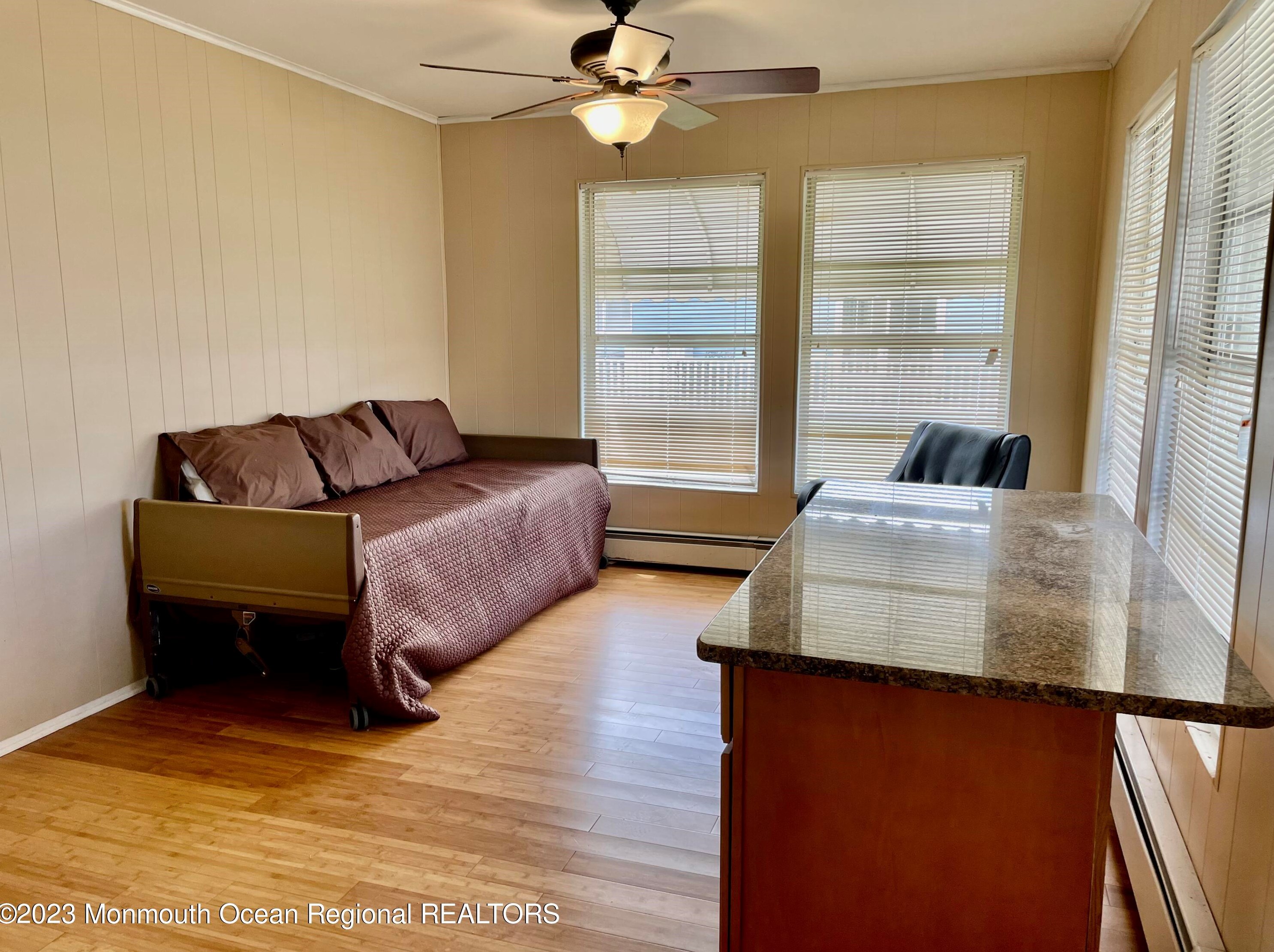 13 Puerto Vallarta St, Toms River, NJ 08757-3809