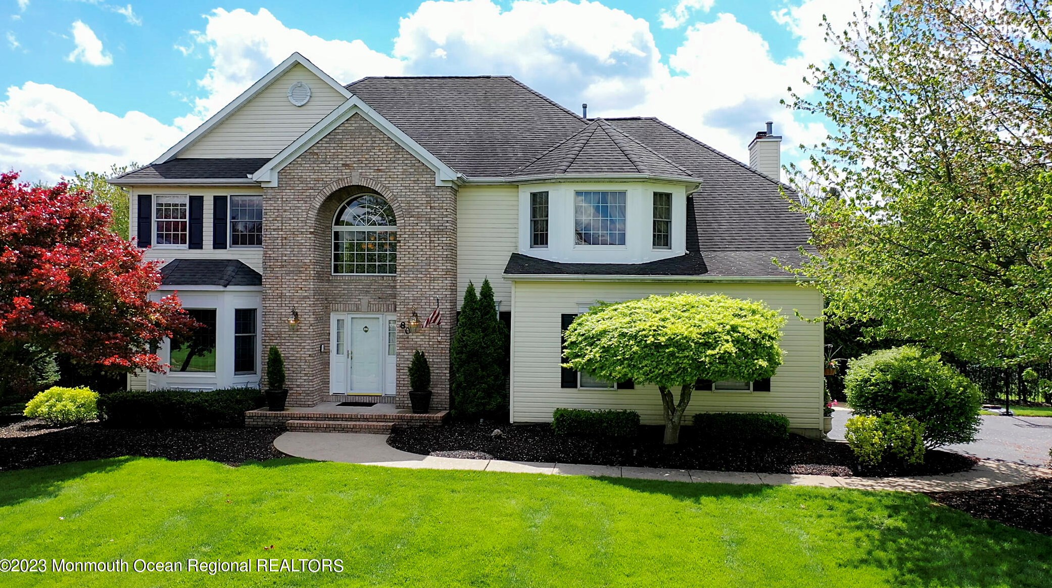 80 Summit Dr, East Freehold, NJ 07728