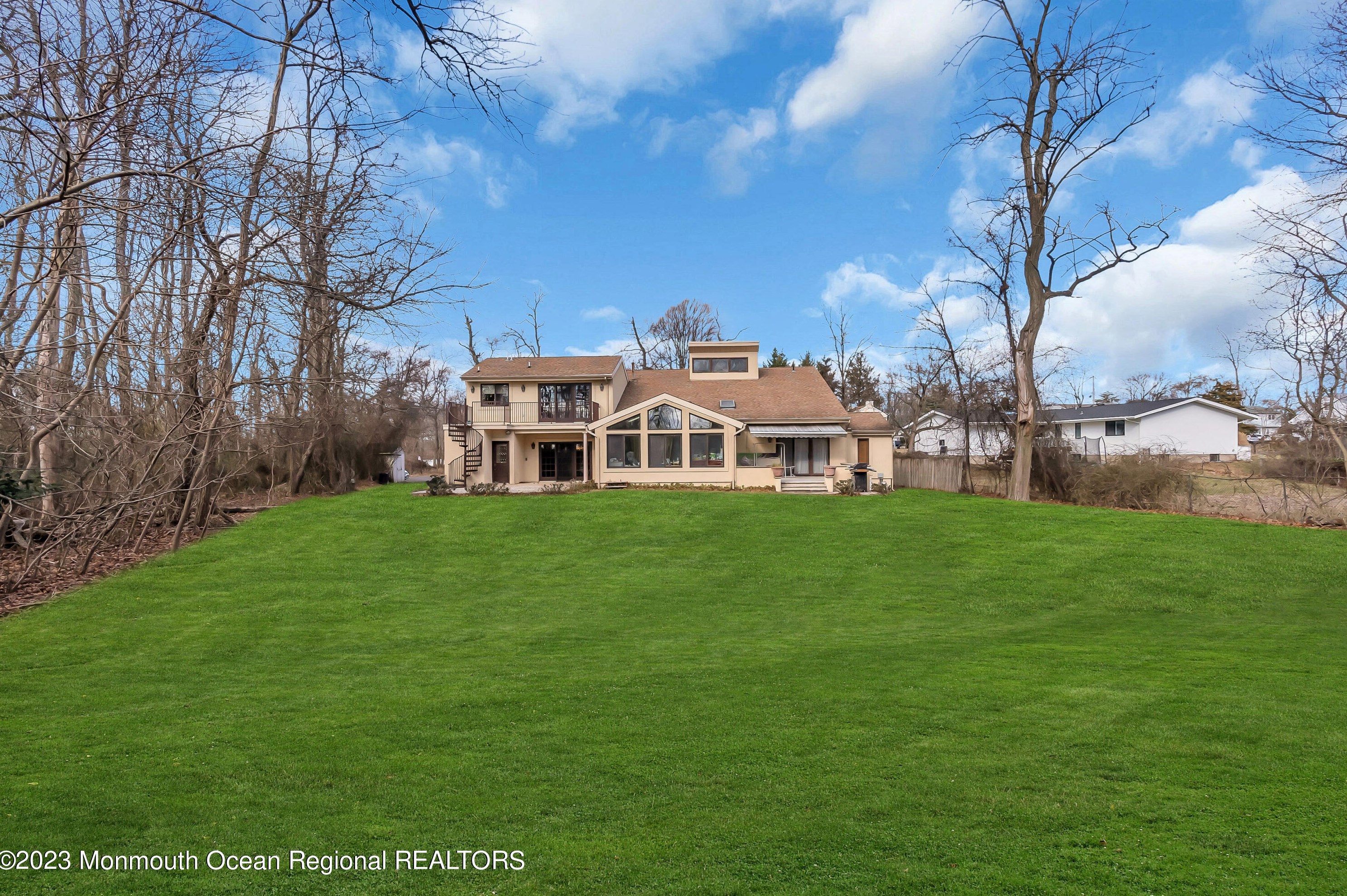 12 Alvord St, Oakhurst, NJ 07755