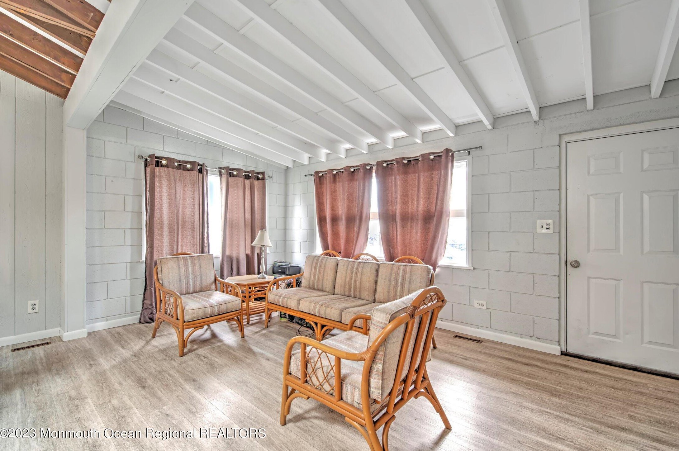 524 E Bayview Ave, Ocean Gate, NJ 08740