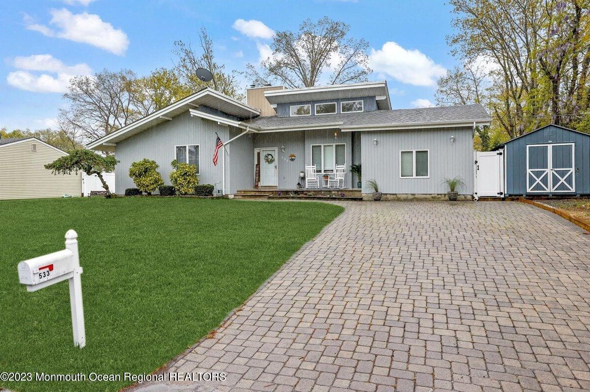 533 Elwood St, Lacey, NJ 08731