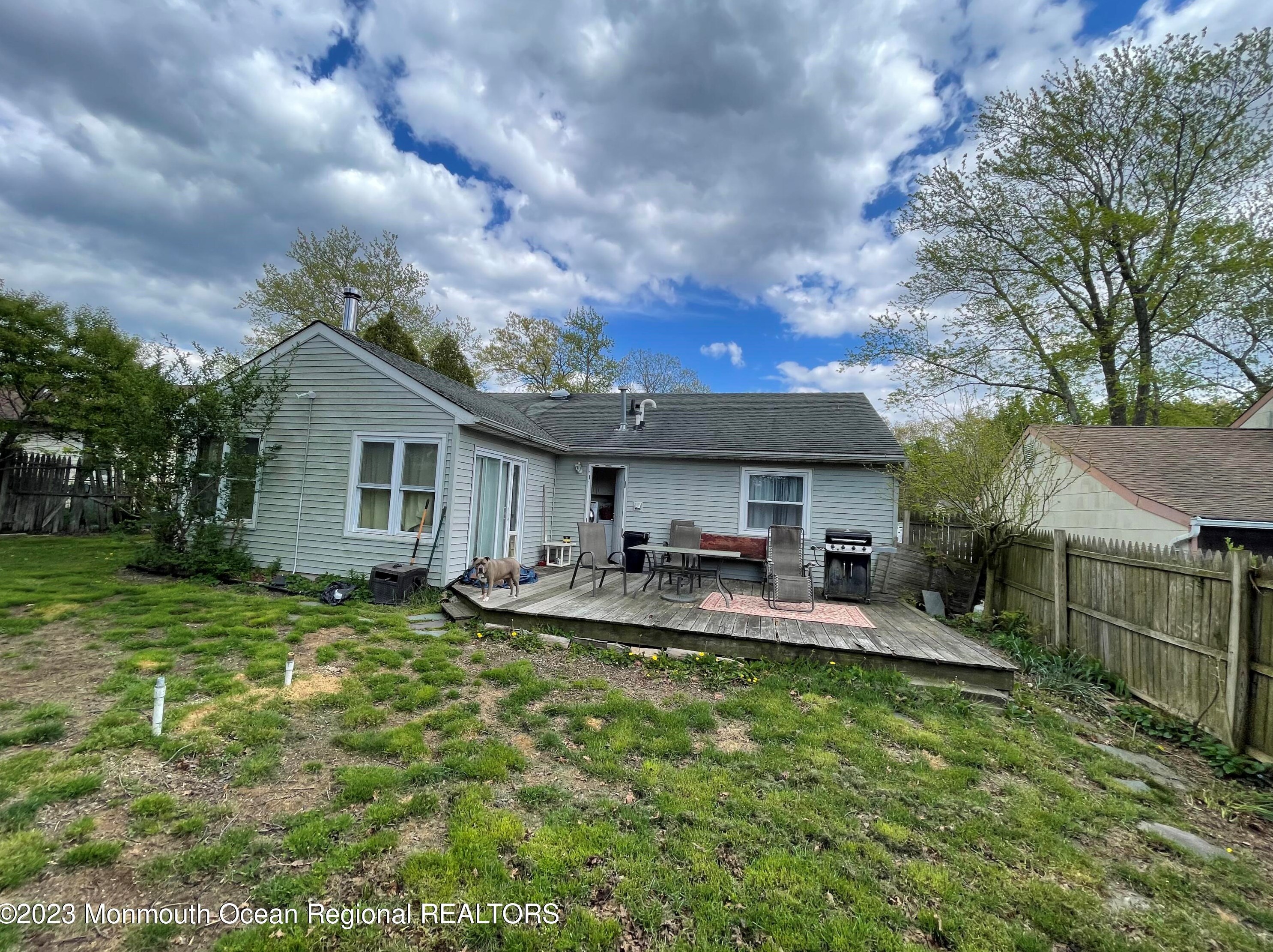 16 Tiller Dr, Barnegat Township, NJ 08005-1705