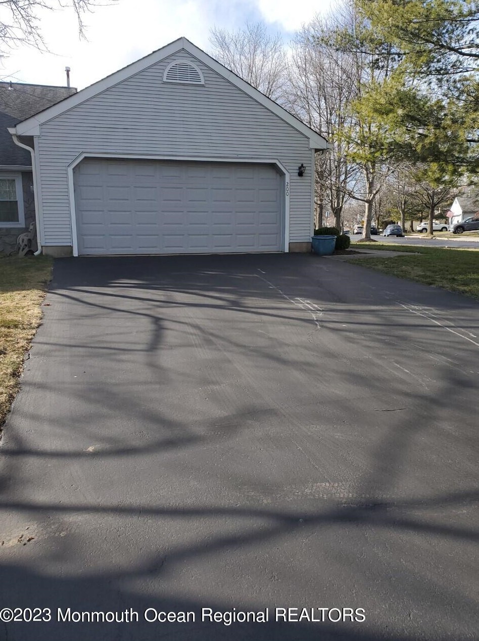 200 Century Way, Millstone Township, NJ 07726
