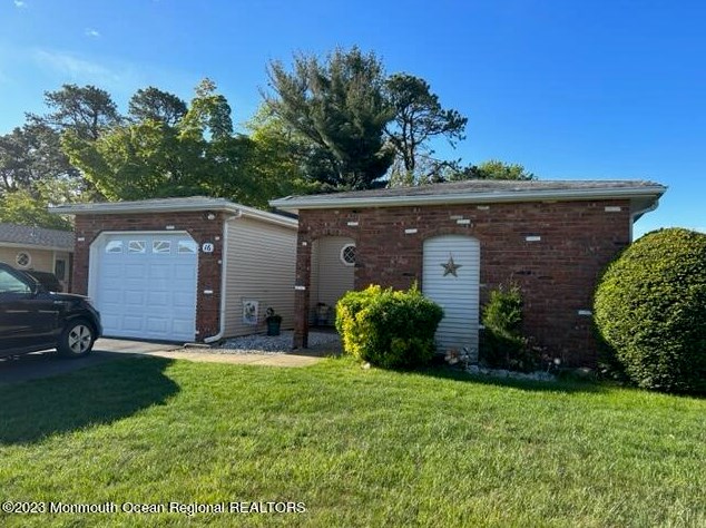 16 Whitman St, Bricktown, NJ 08724
