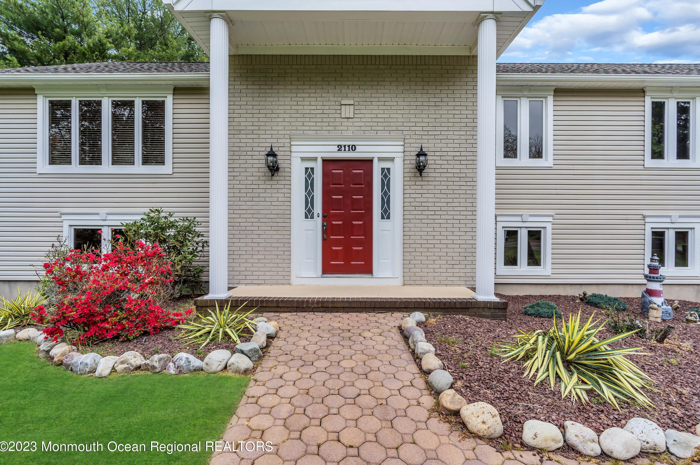 2110 Crystal Brook Dr, Belmar, NJ 07719