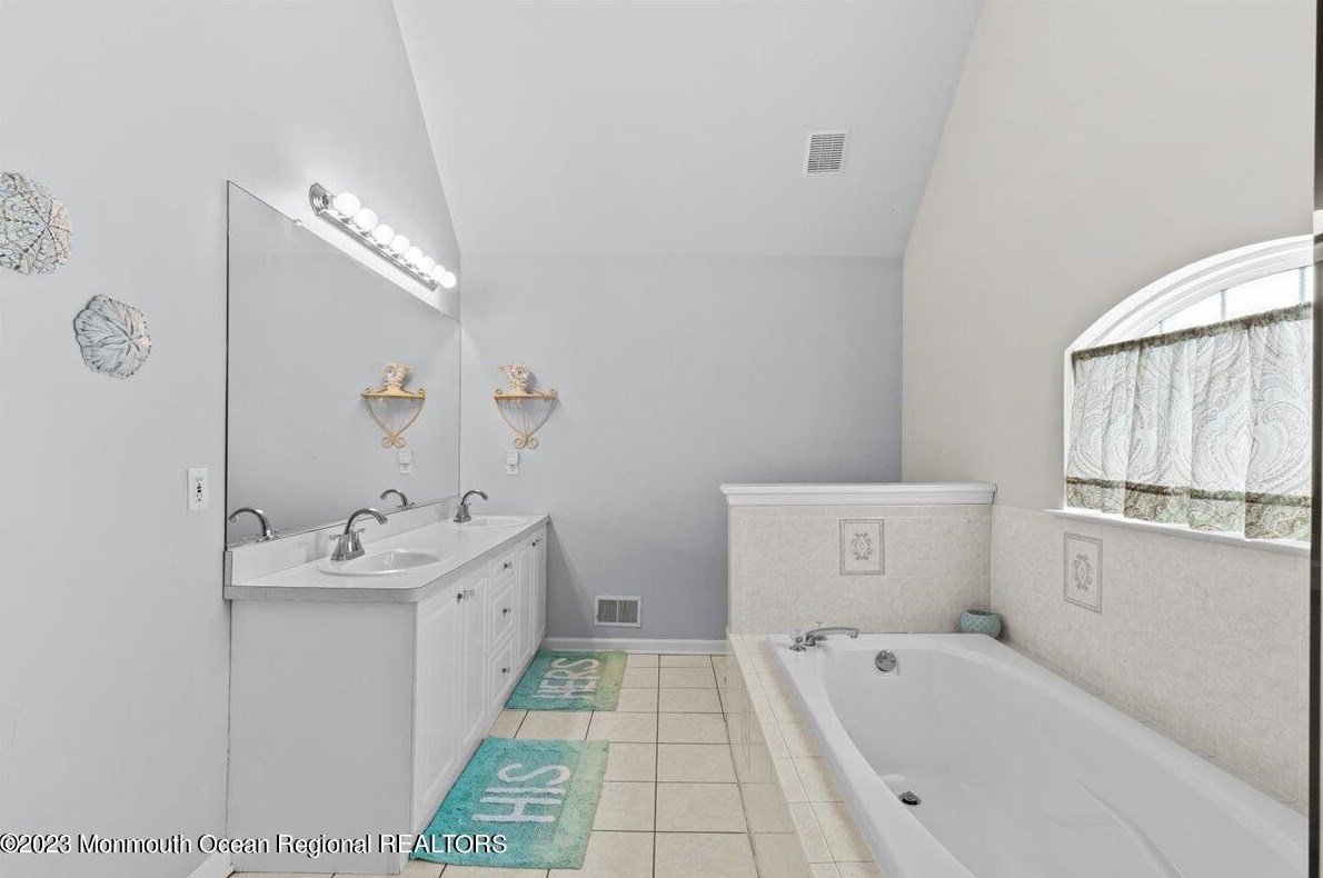 3122 Boxer St, Toms River NJ  08753-4810 exterior