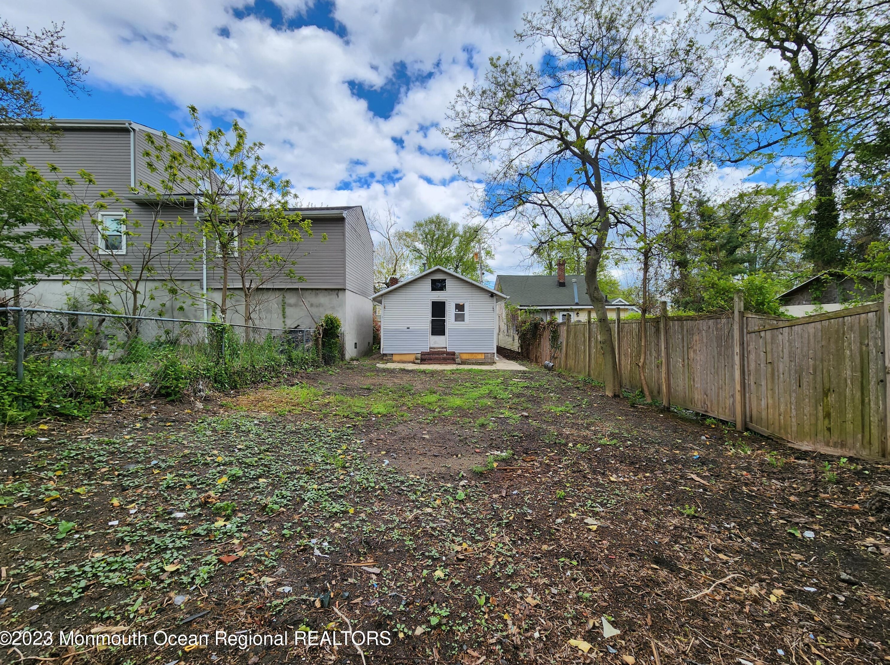 9 Union Pl, Ideal Beach, NJ 07734