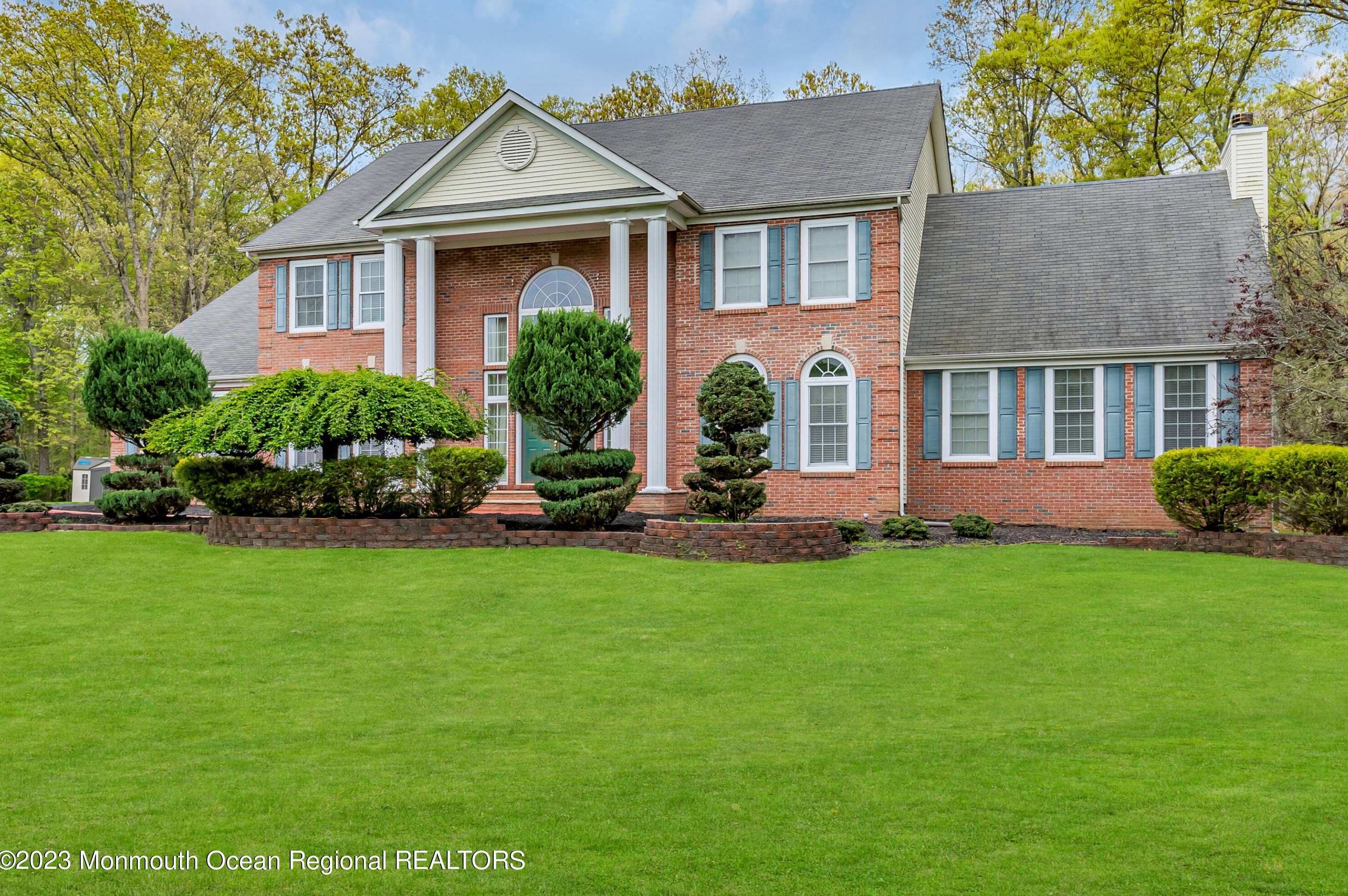 8 Risa Benjamin Way, East Freehold, NJ 07728