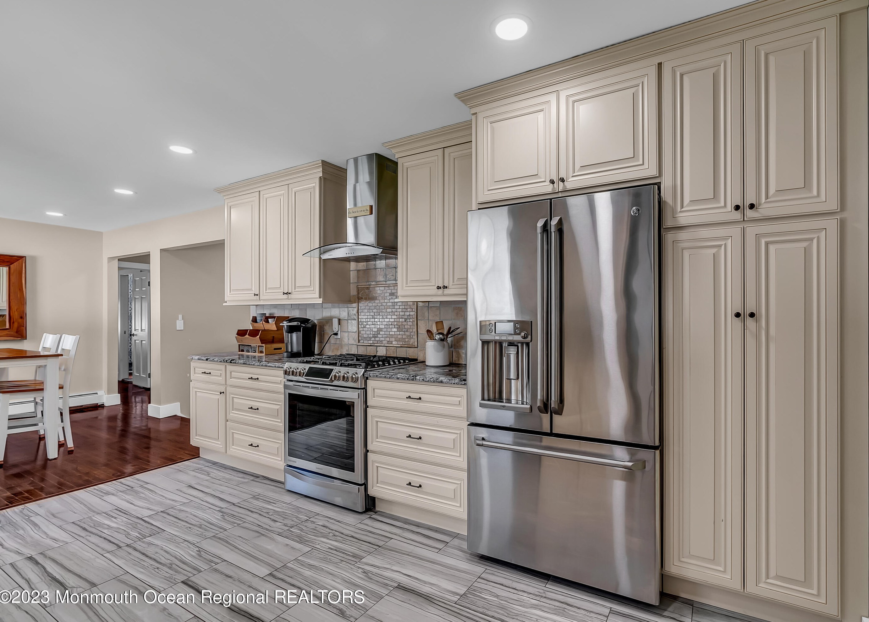 19 Robert Pl, Tinton Falls, NJ 07712