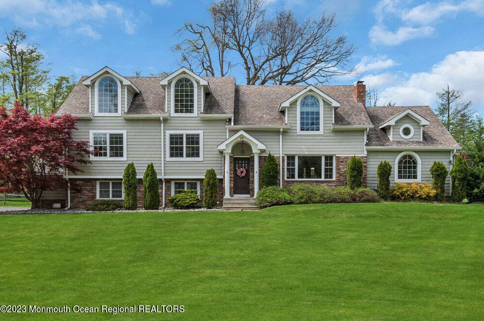 16 Heathcliff Rd, Locust, NJ 07760