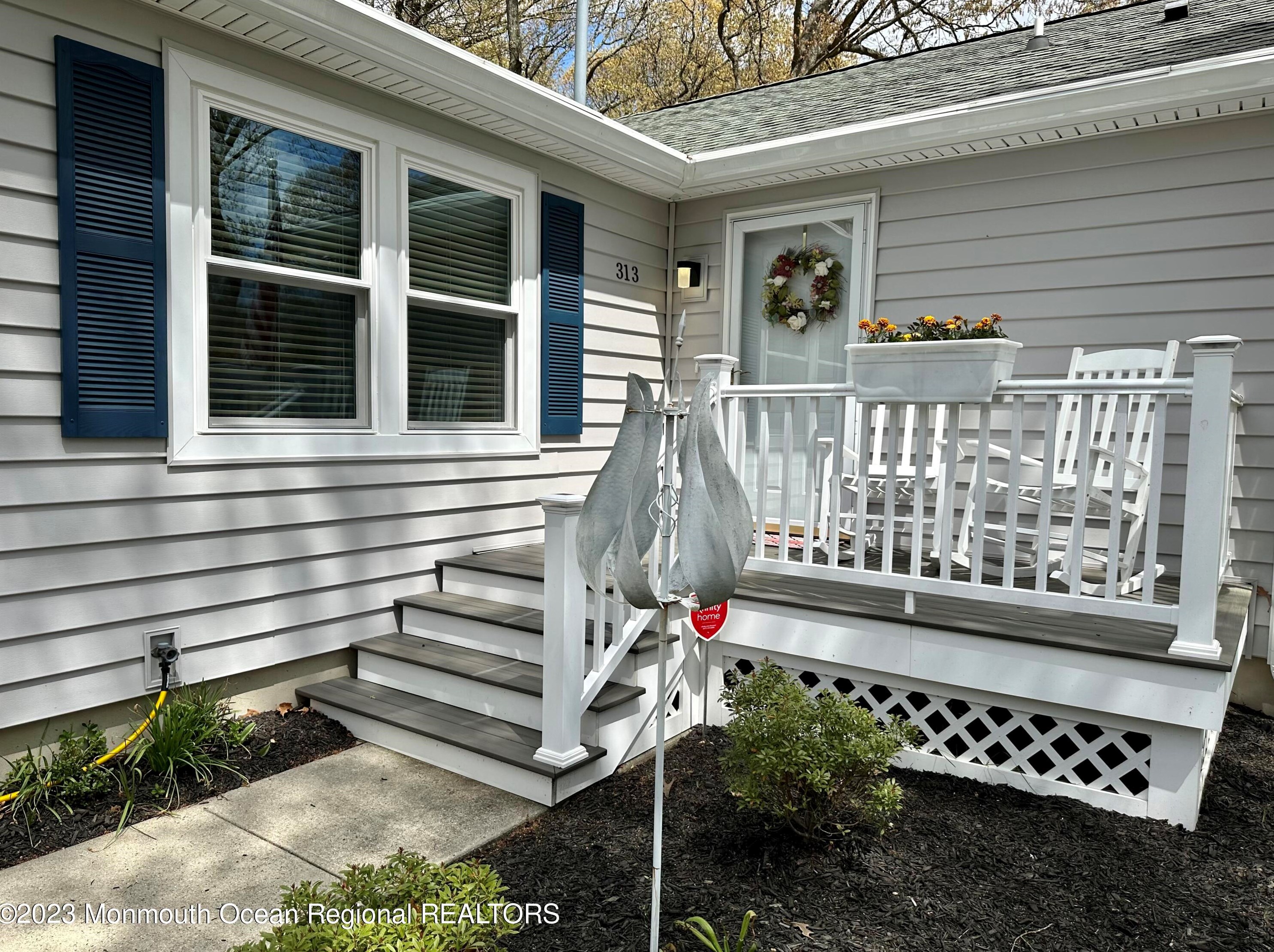 313 Riverside Dr, Berkeley Township, NJ 08721