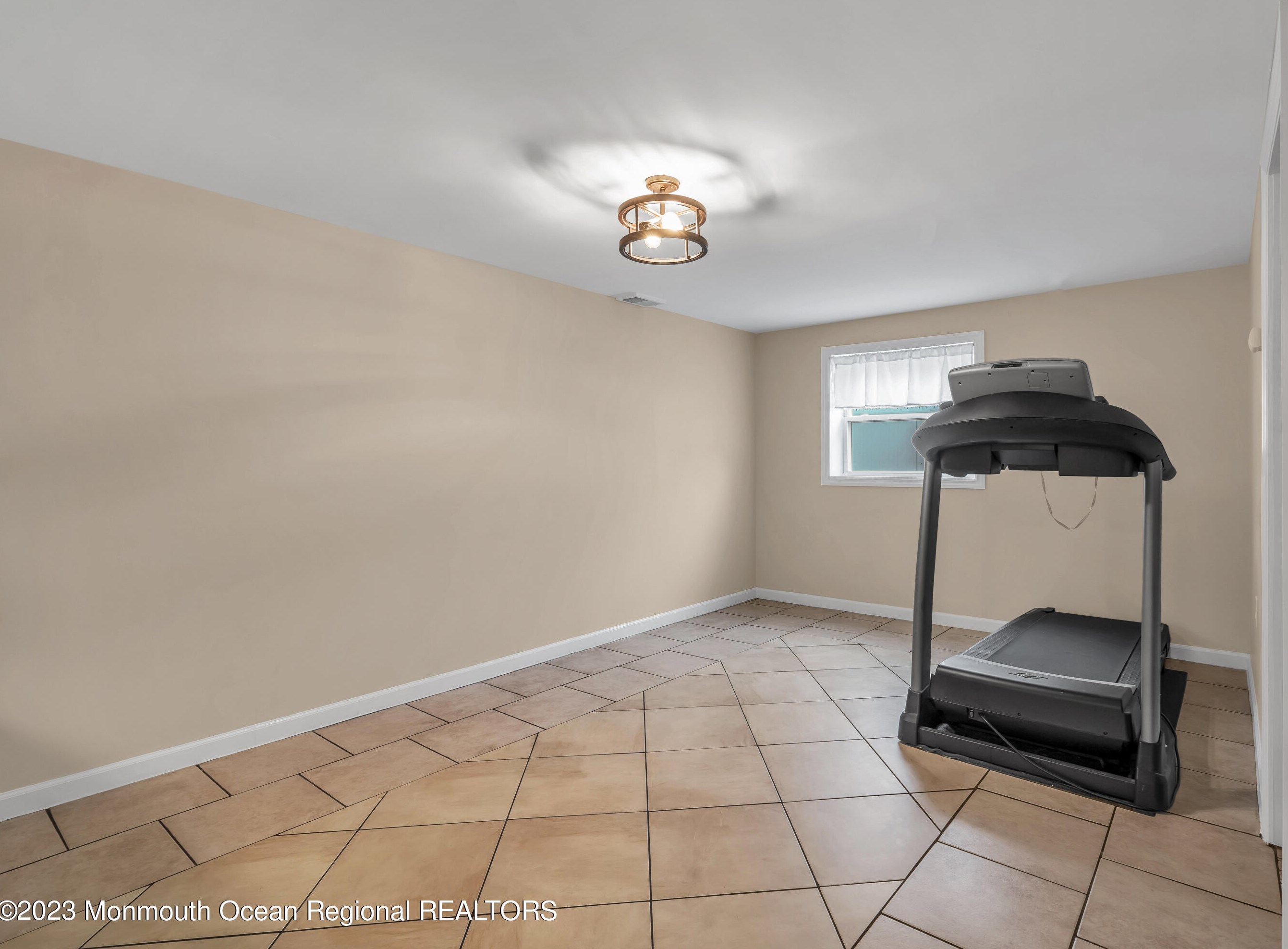 20 Cedar Hill Ln, Toms River NJ  08755-4904 exterior