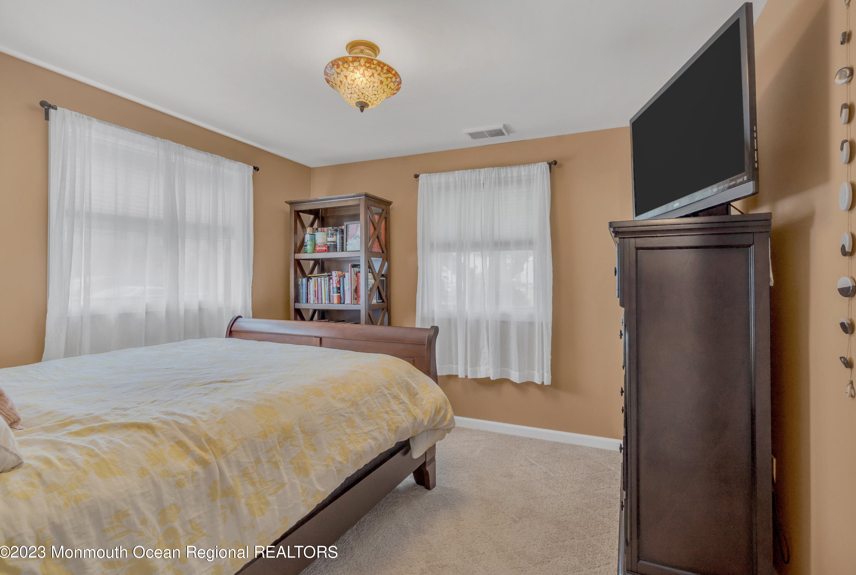 20 Cedar Hill Ln, Toms River NJ  08755-4904 exterior