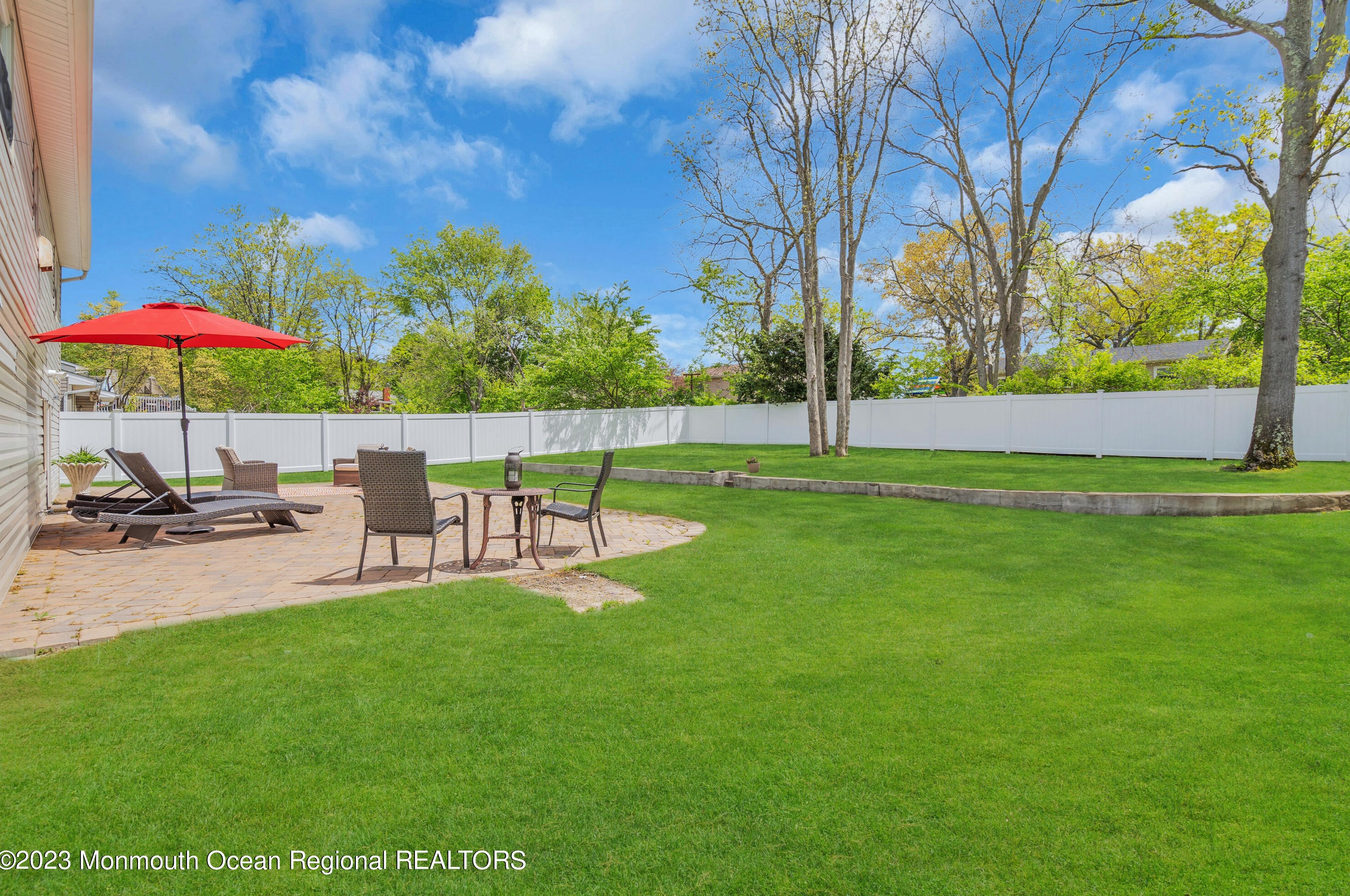 20 Cedar Hill Ln, Toms River NJ  08755-4904 exterior