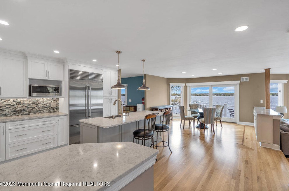 85 Keats Ave, Toms River NJ  08753-6927 exterior