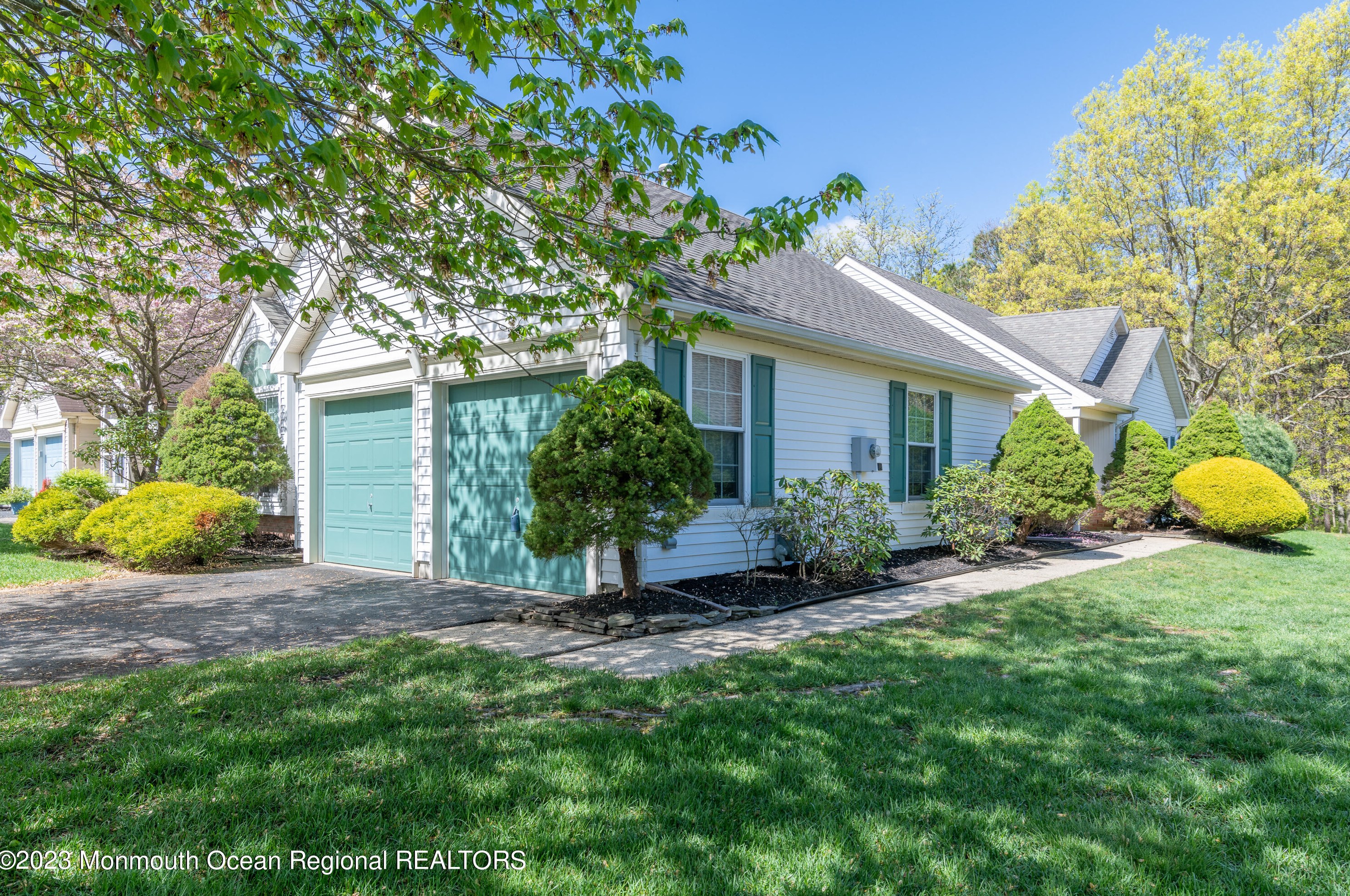 2644 Lancaster Ln, Toms River, NJ 08755-2555