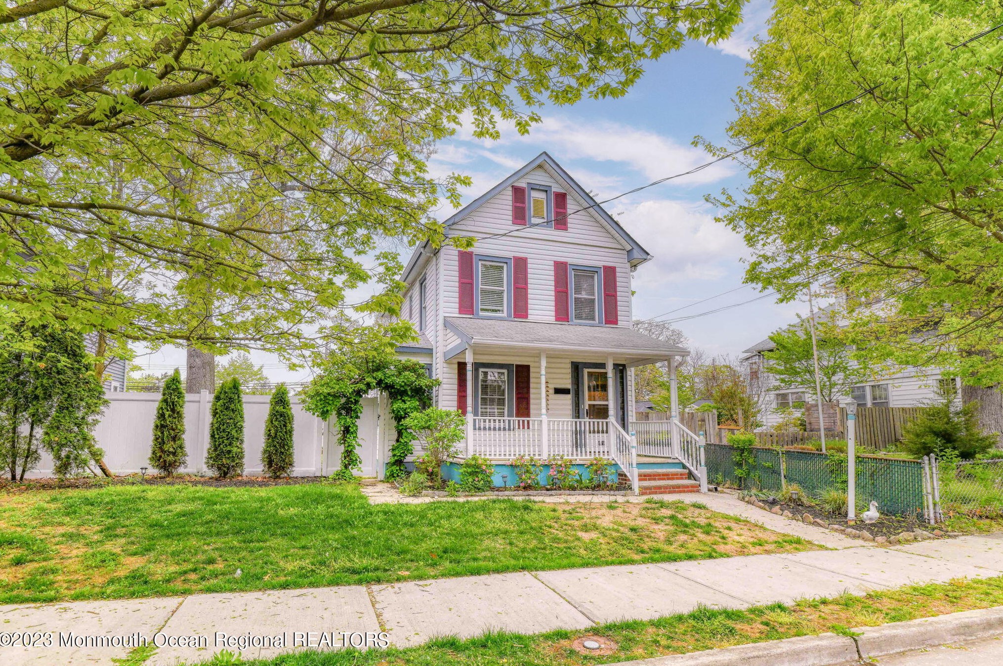 819 Dunlewy St, Tinton Falls, NJ 07712