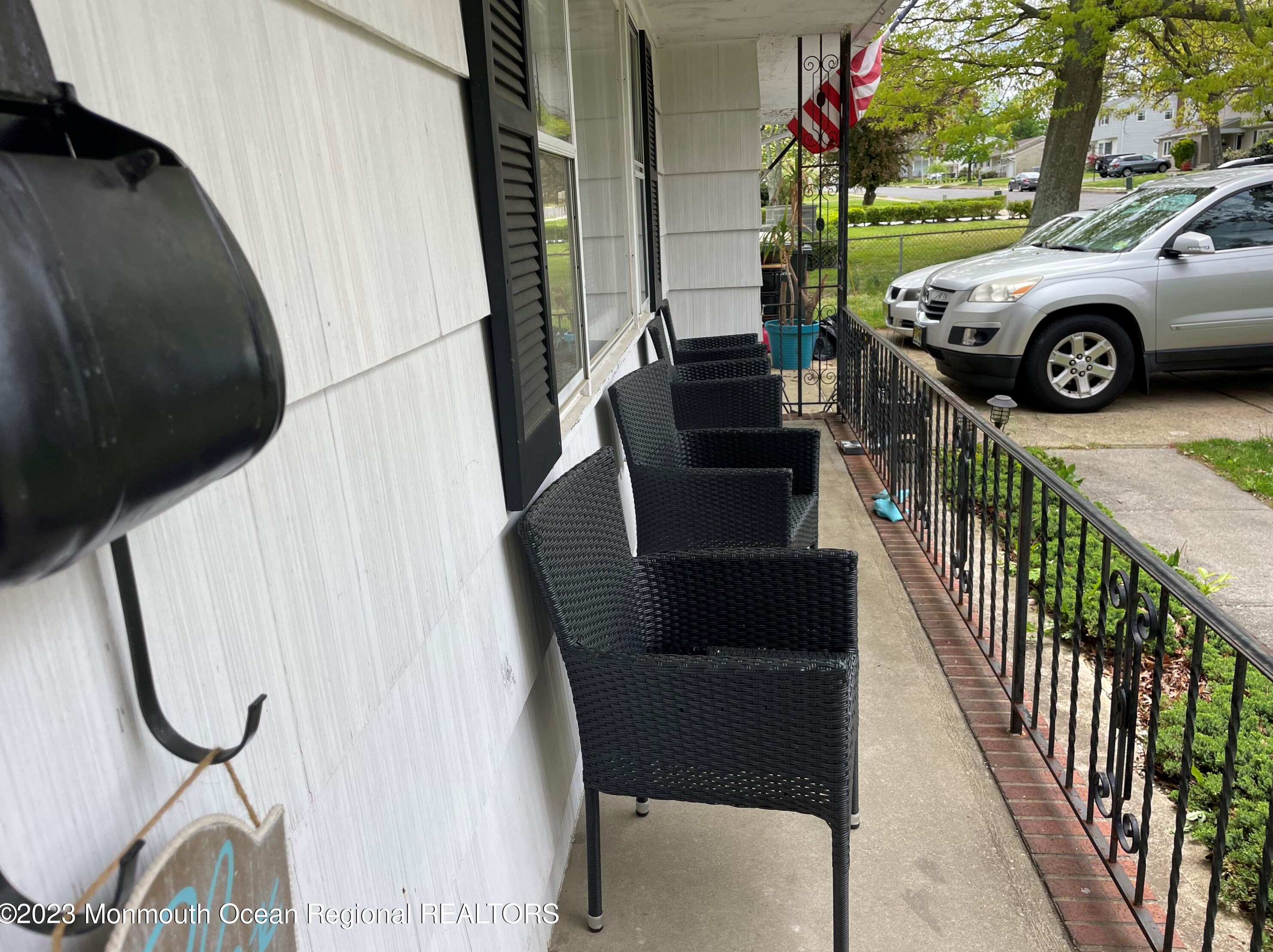 41 Heath Ave, Oakhurst, NJ 07755