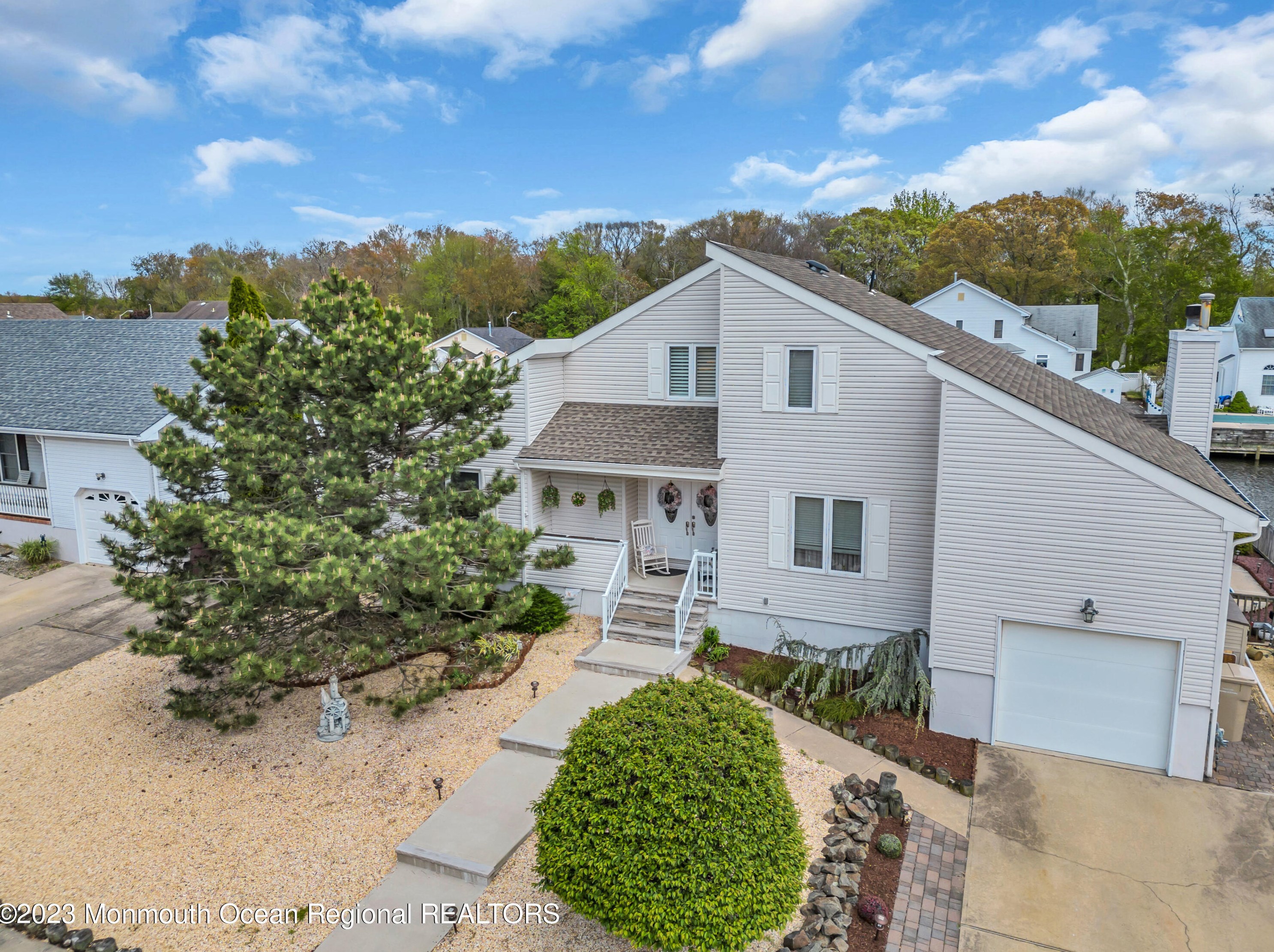 13 Starboard Ct, Berkeley Township, NJ 08721