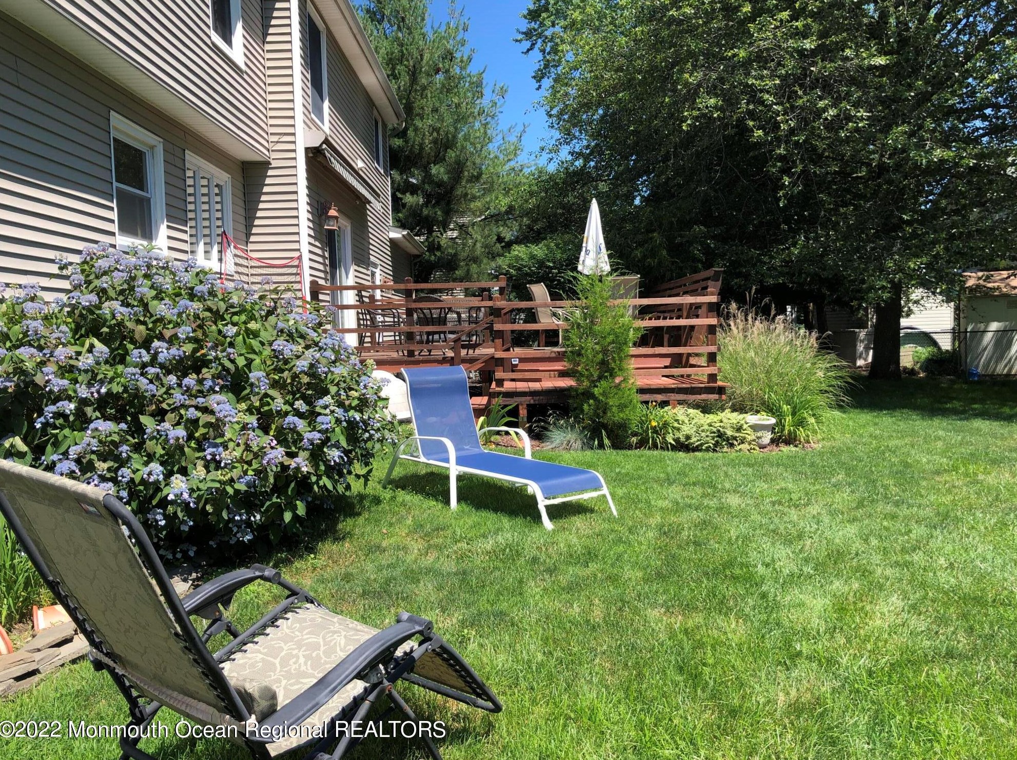 1703 Melville St, Oakhurst NJ 07755-2915 exterior