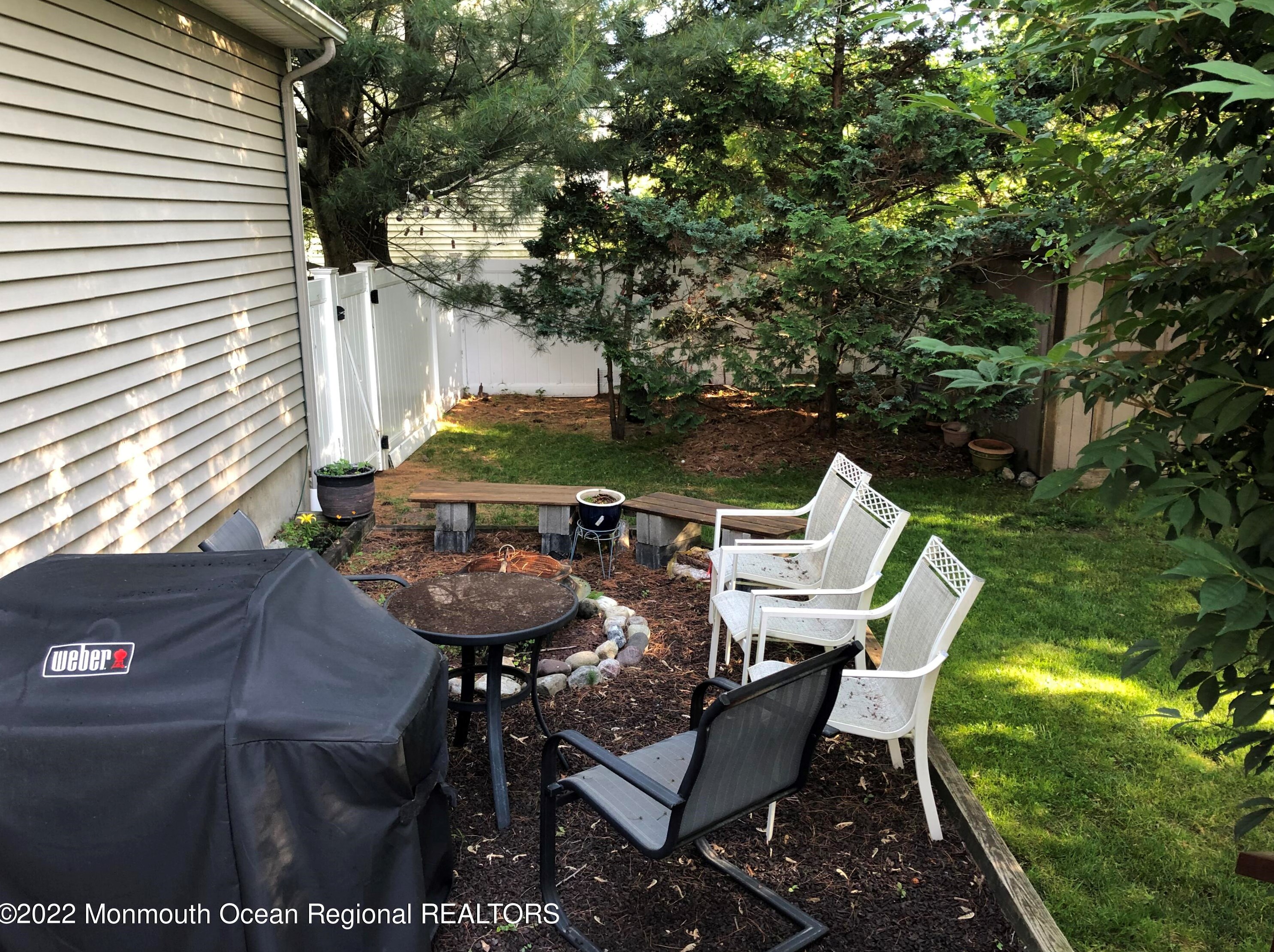 1703 Melville St, Oakhurst NJ 07755-2915 exterior